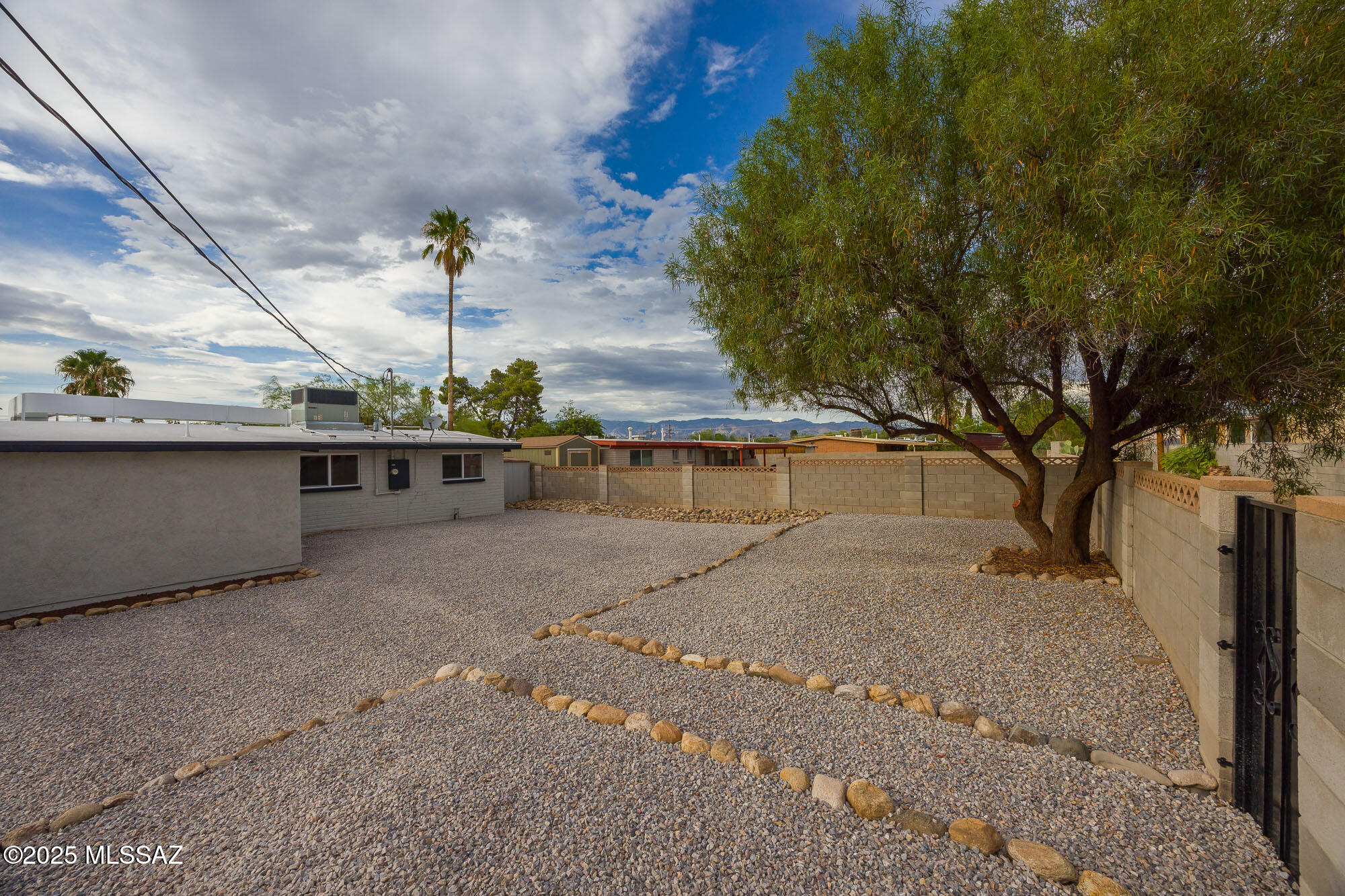 8442 E Pena Blanca Drive