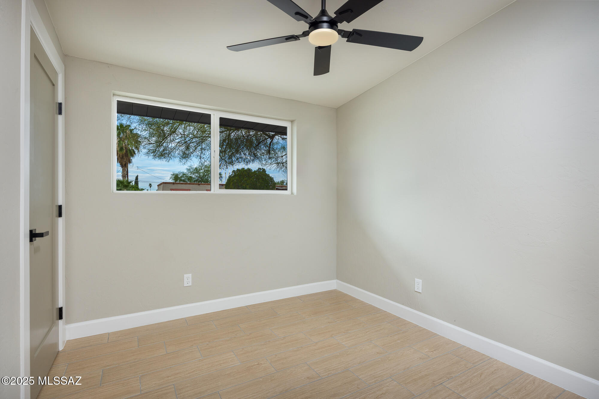 8442 E Pena Blanca Drive