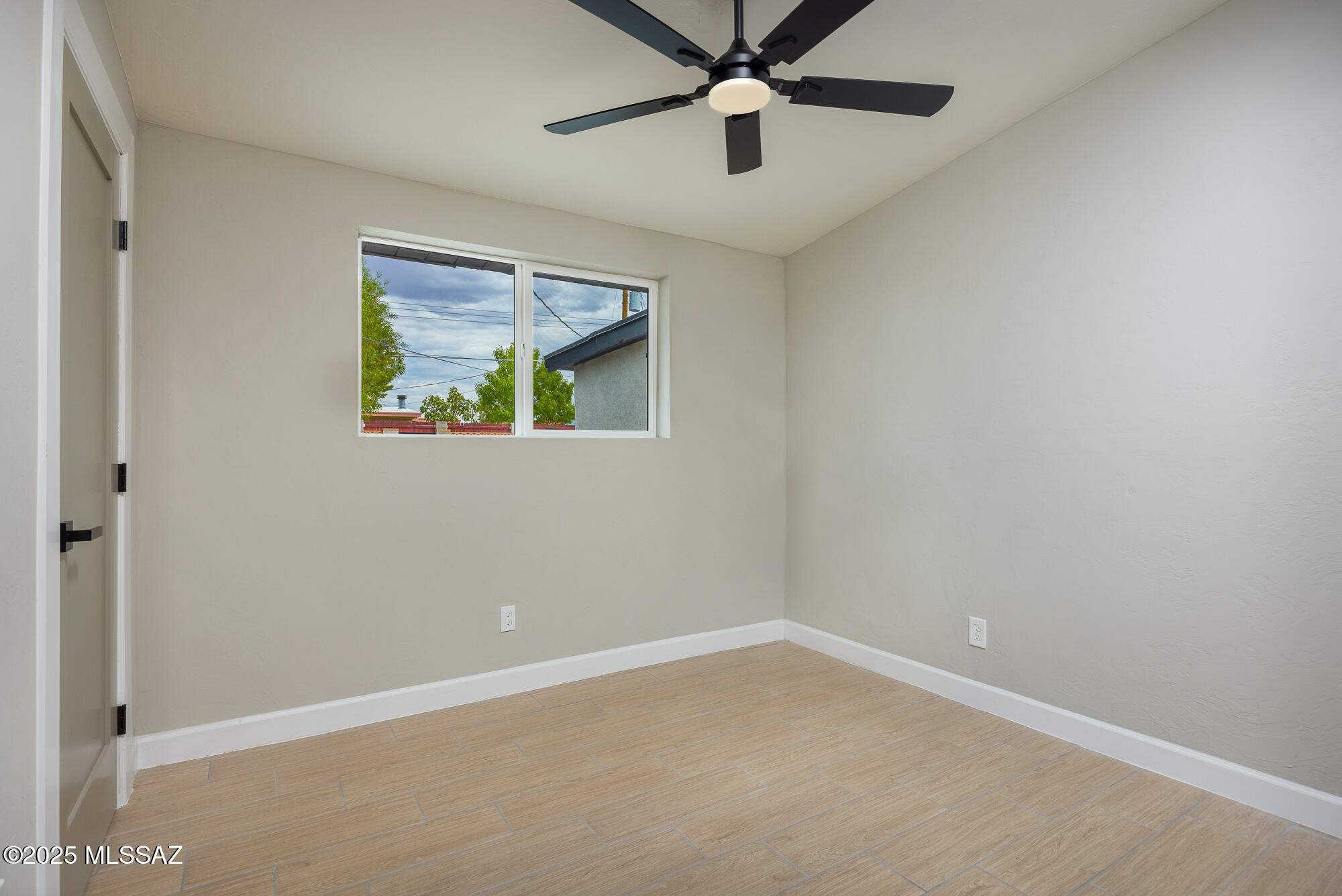 8442 E Pena Blanca Drive