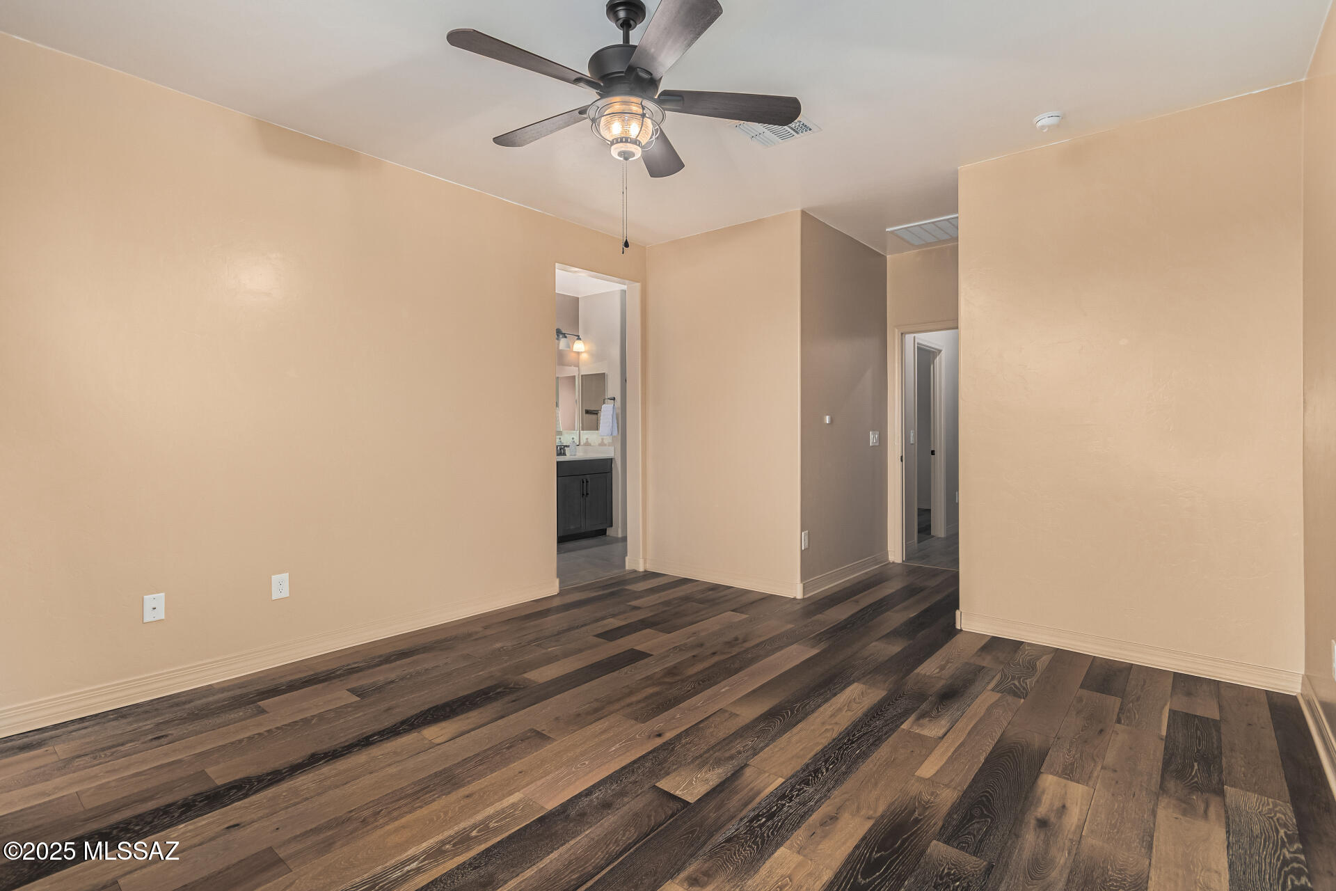 10317 S Wheel Spoke Lane