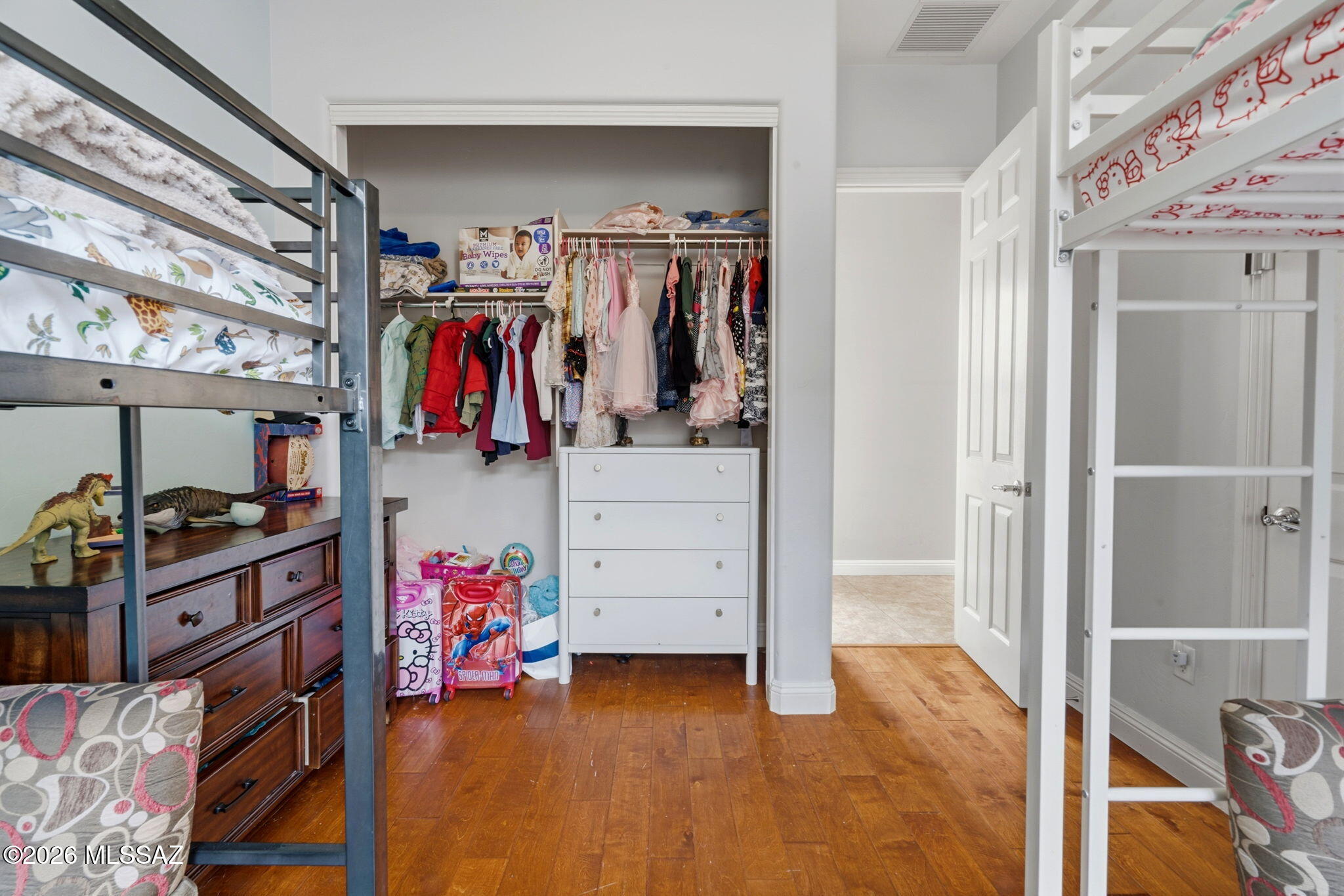 1220 W Calabria Court