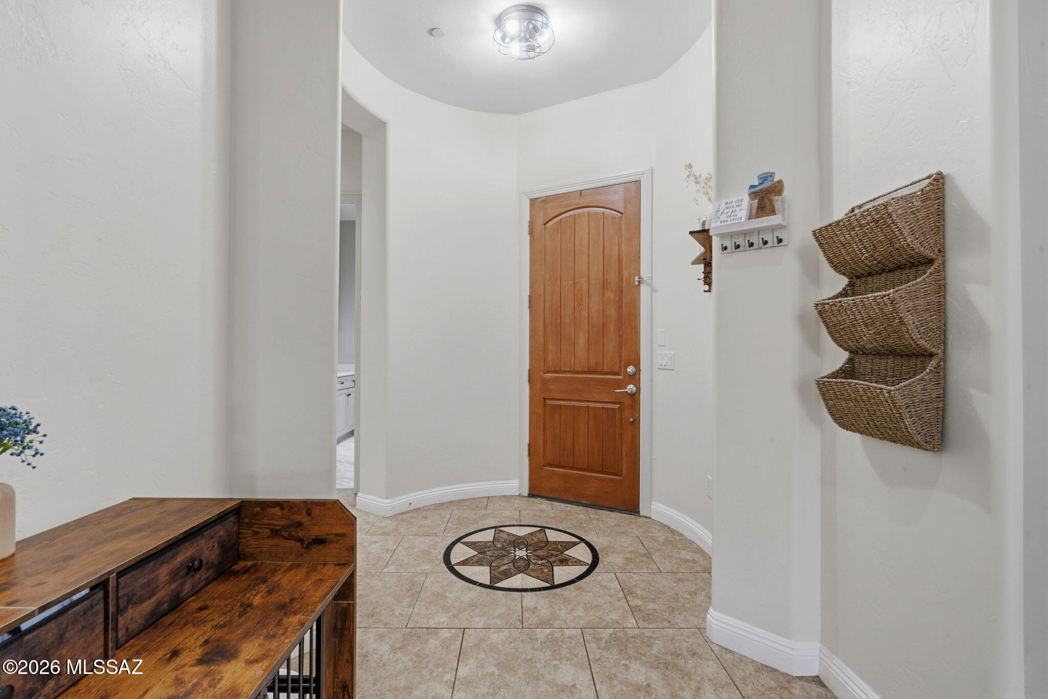 1220 W Calabria Court