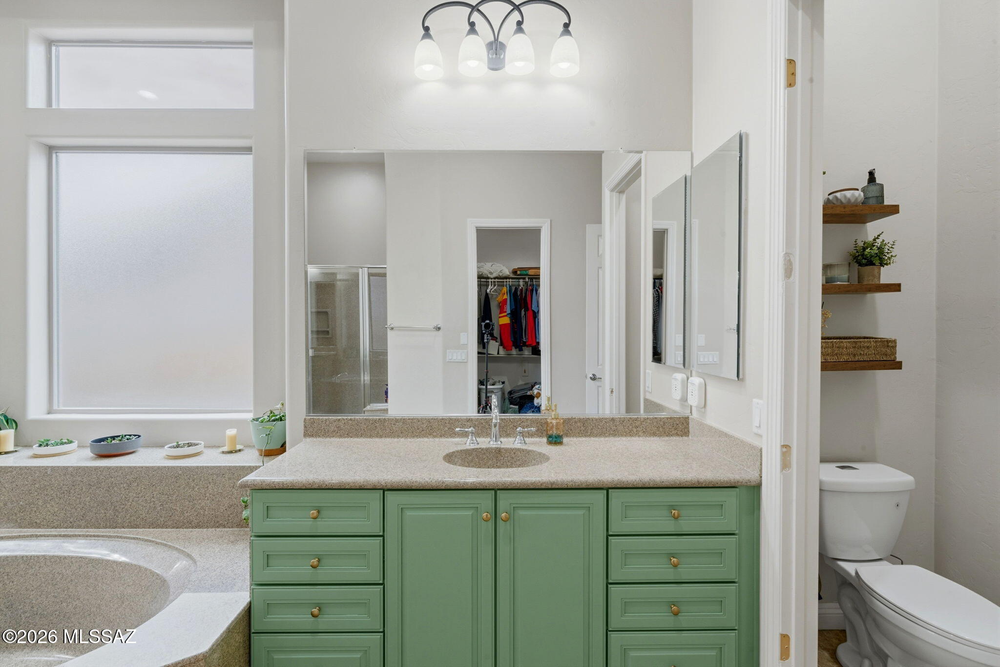 1220 W Calabria Court