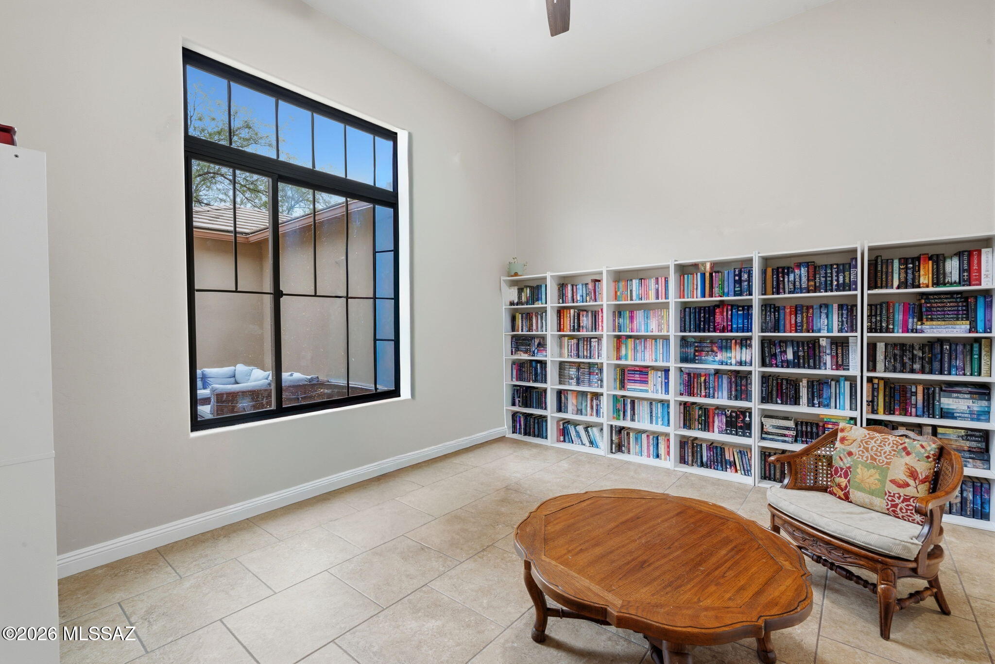 1220 W Calabria Court