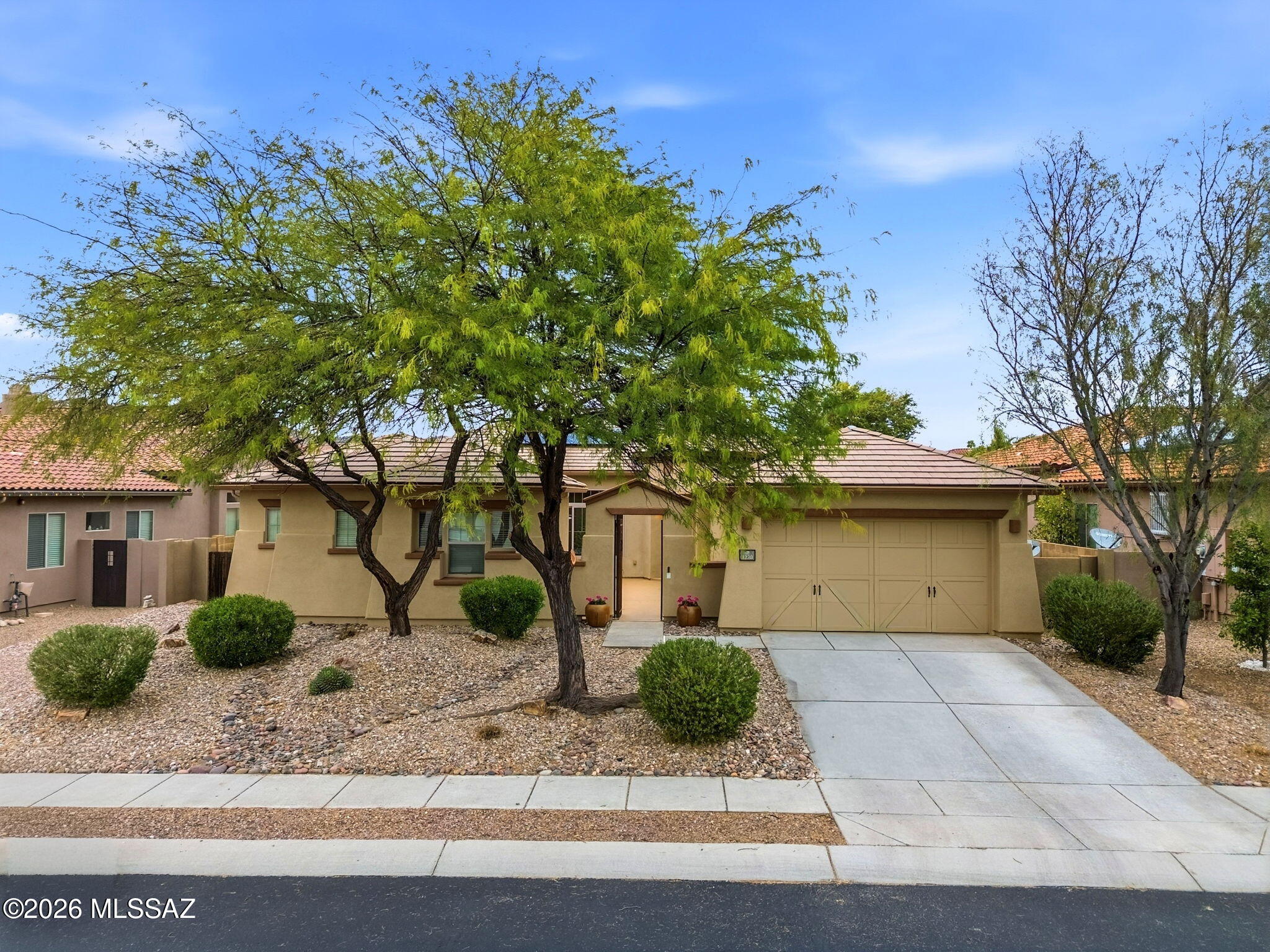 1220 W Calabria Court