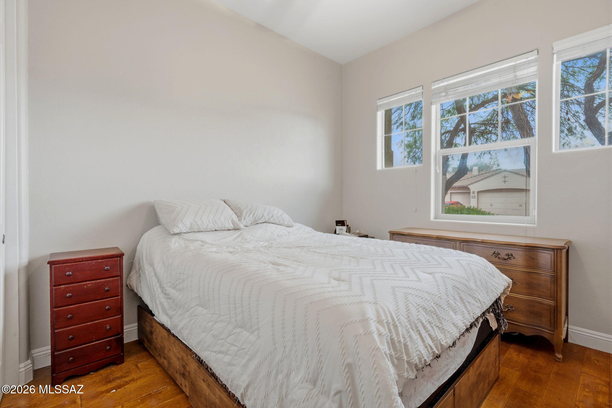 1220 W Calabria Court