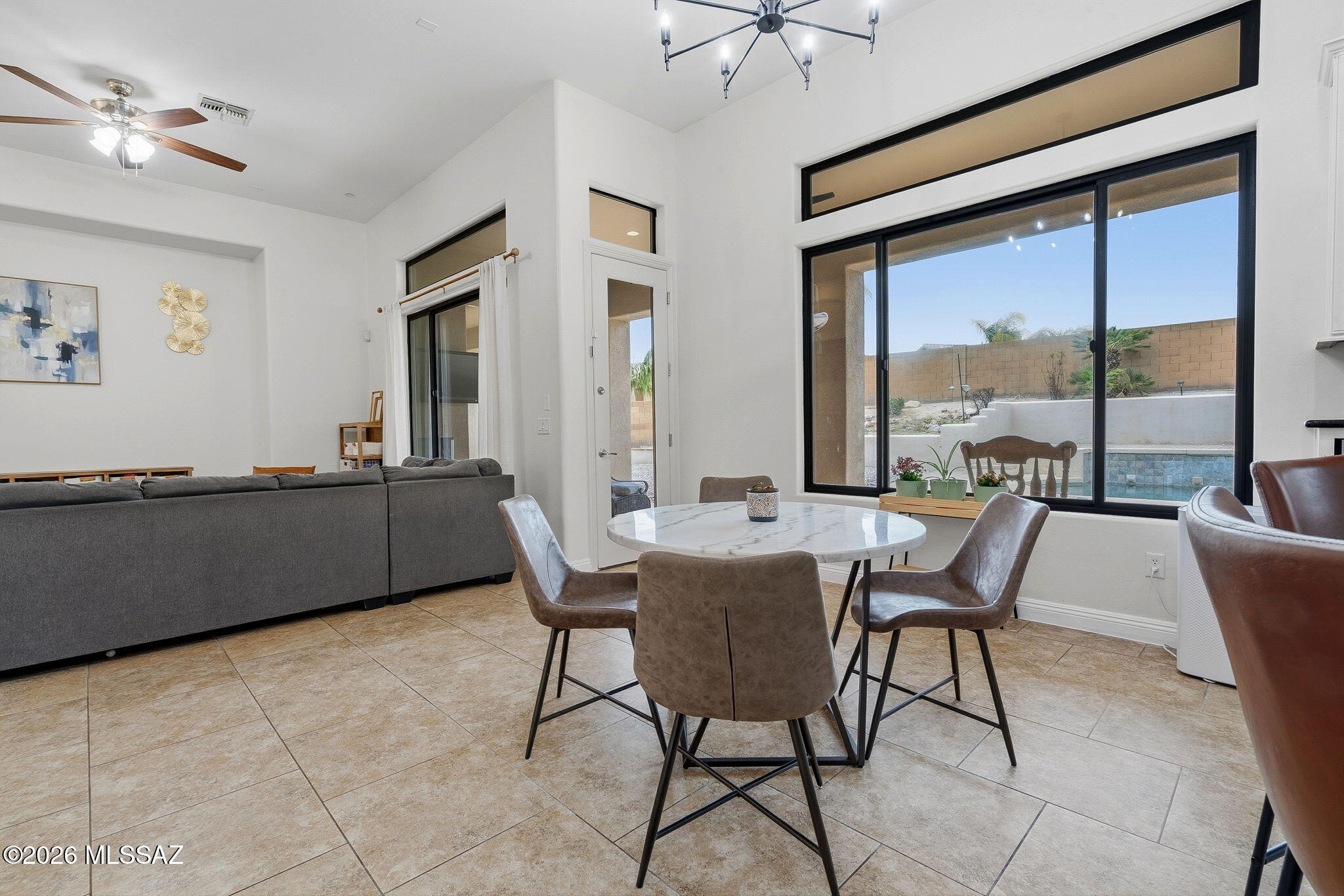 1220 W Calabria Court