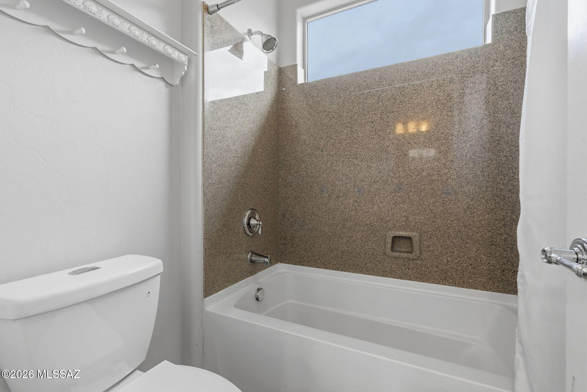 1220 W Calabria Court