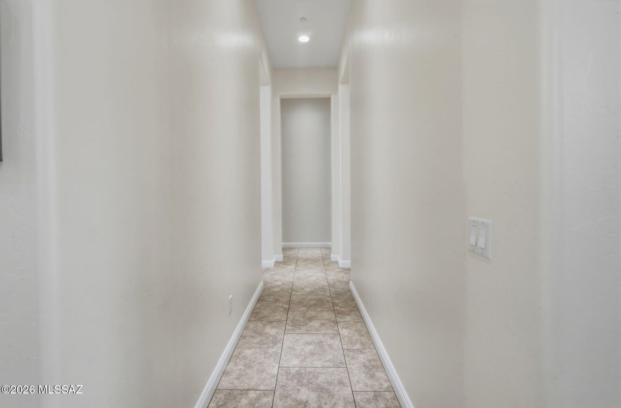 1220 W Calabria Court