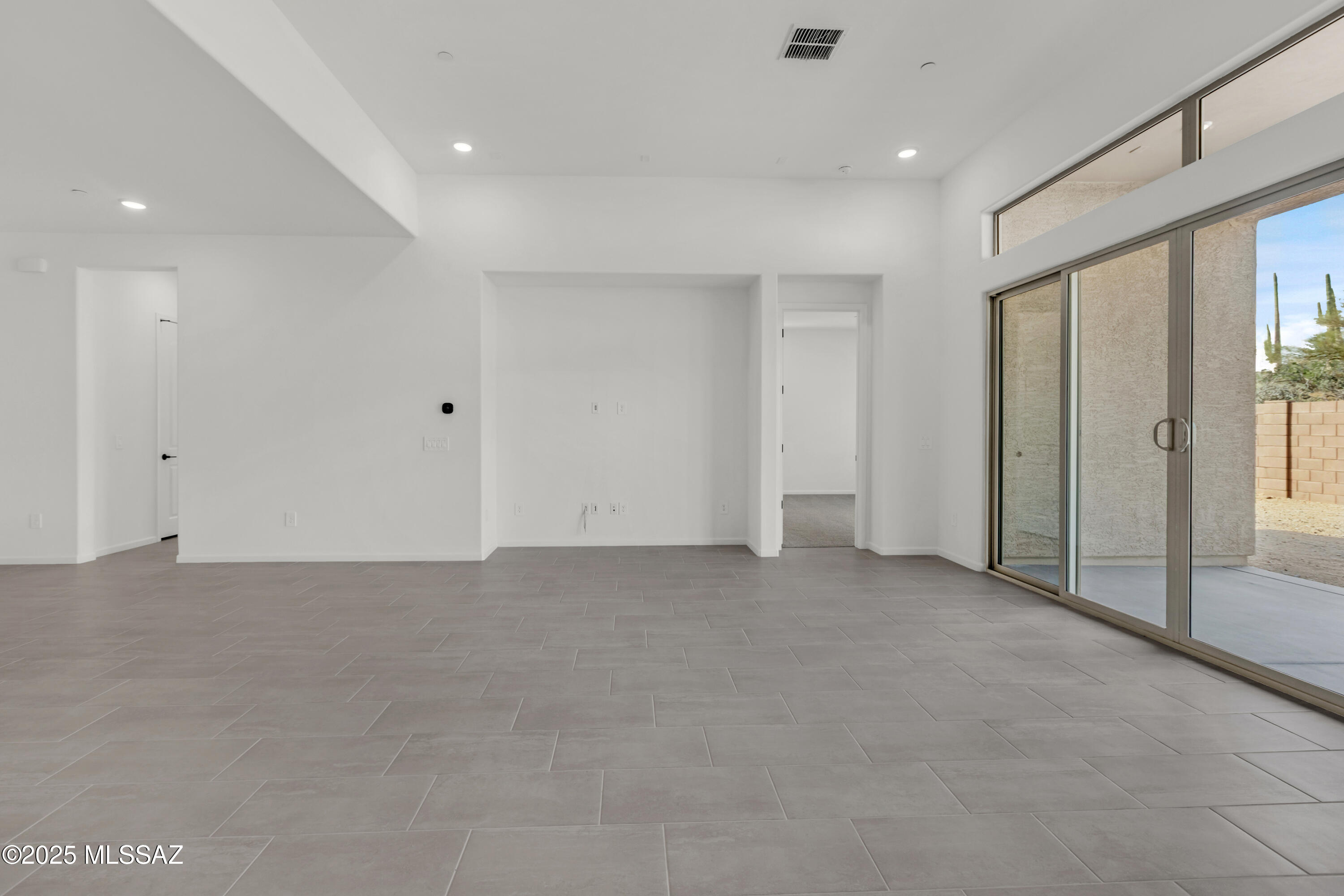 14733 N Blue Juniper Lane