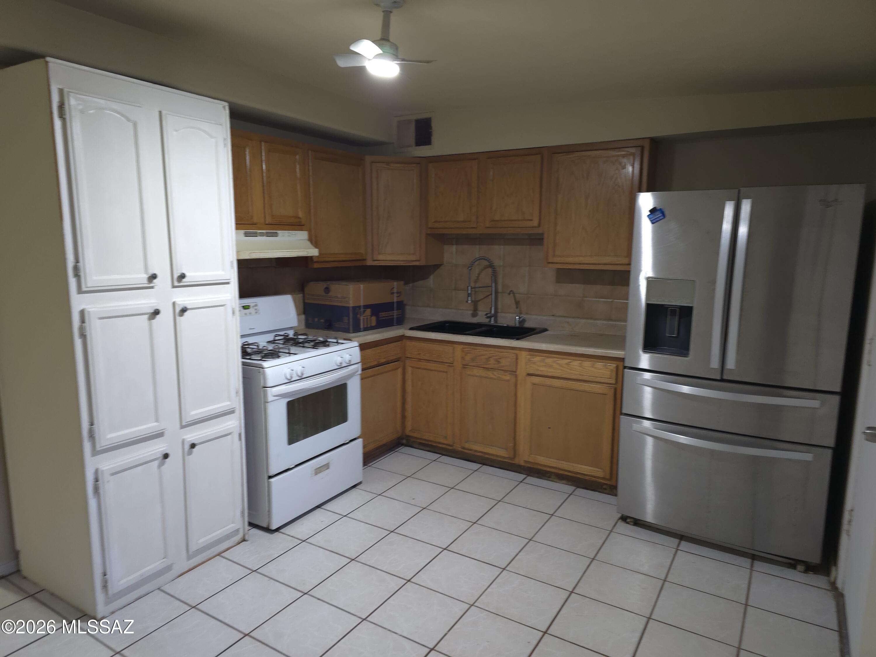 5315 S Champion Stravenue