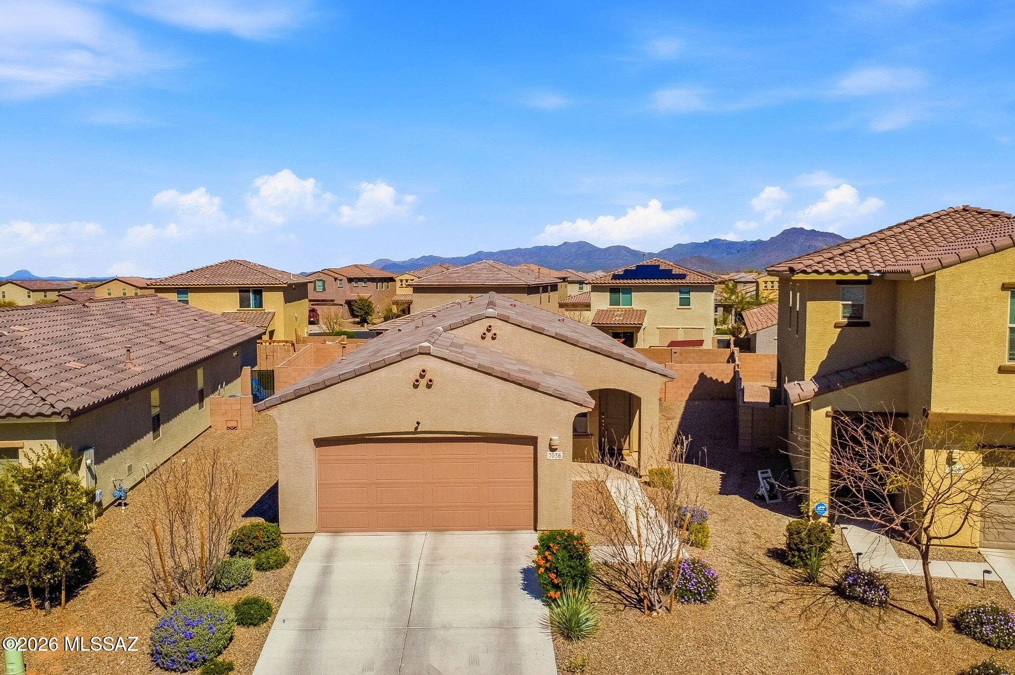 7036 W Jadewood Lane