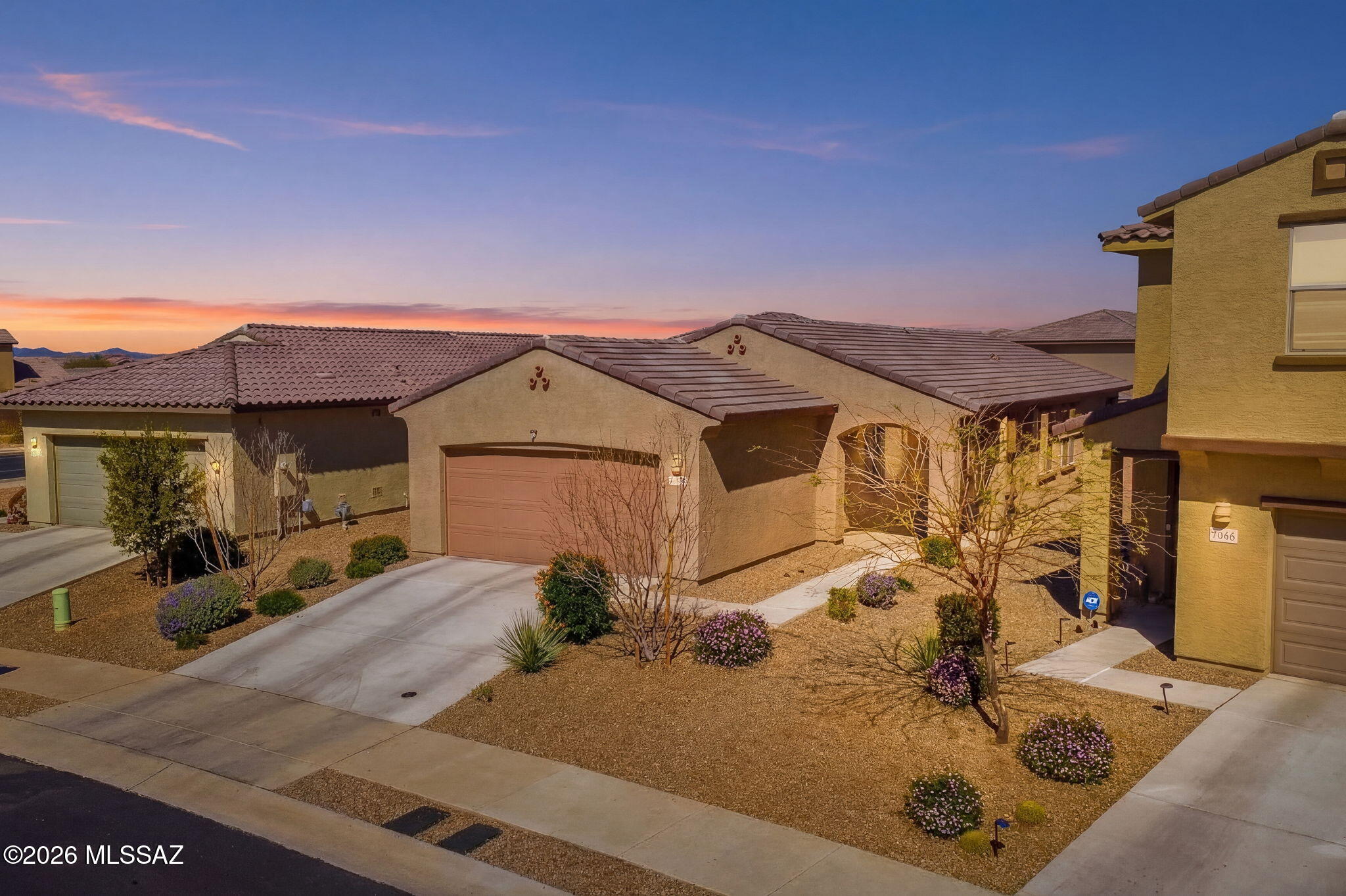 7036 W Jadewood Lane