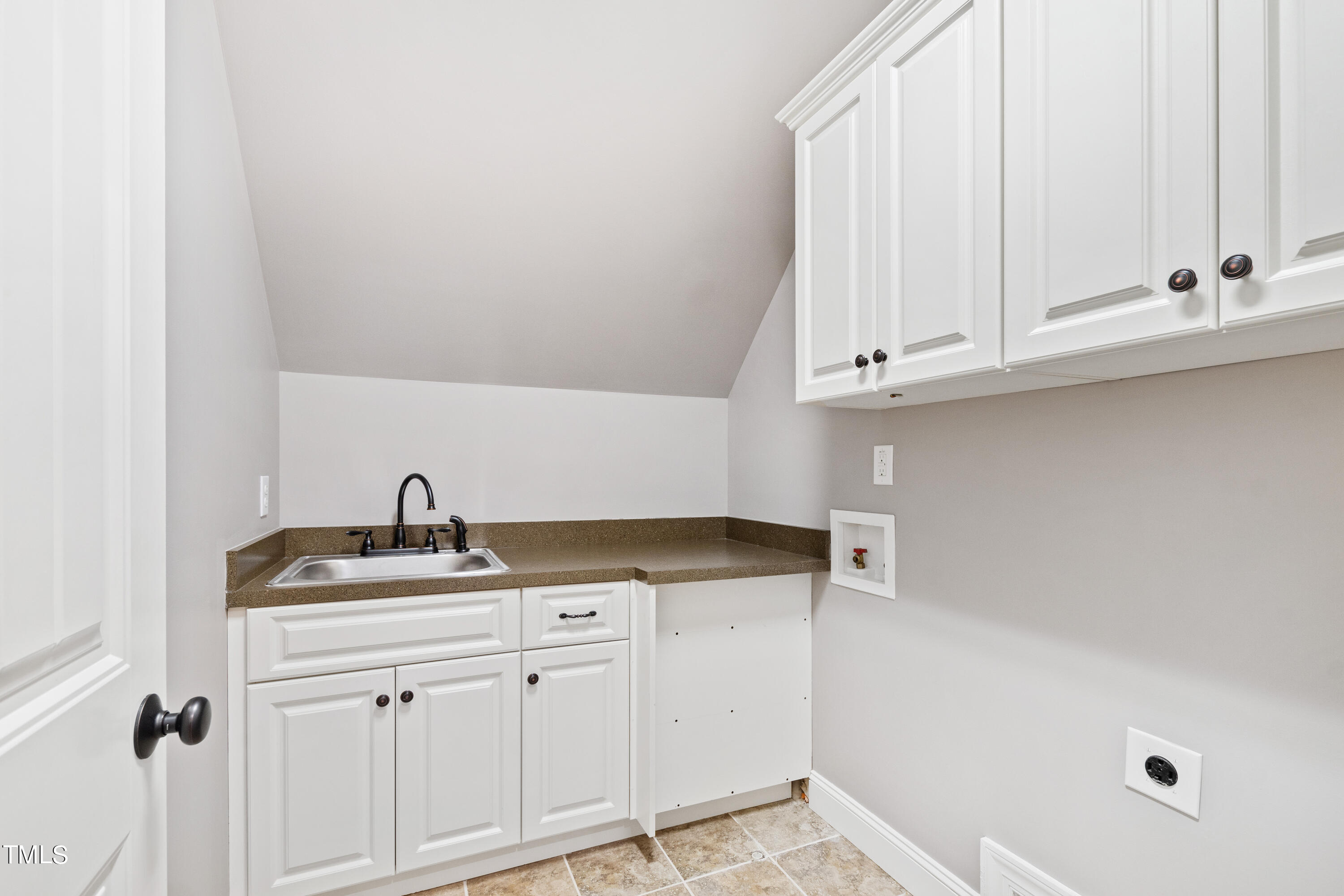 2525 Umbria Court