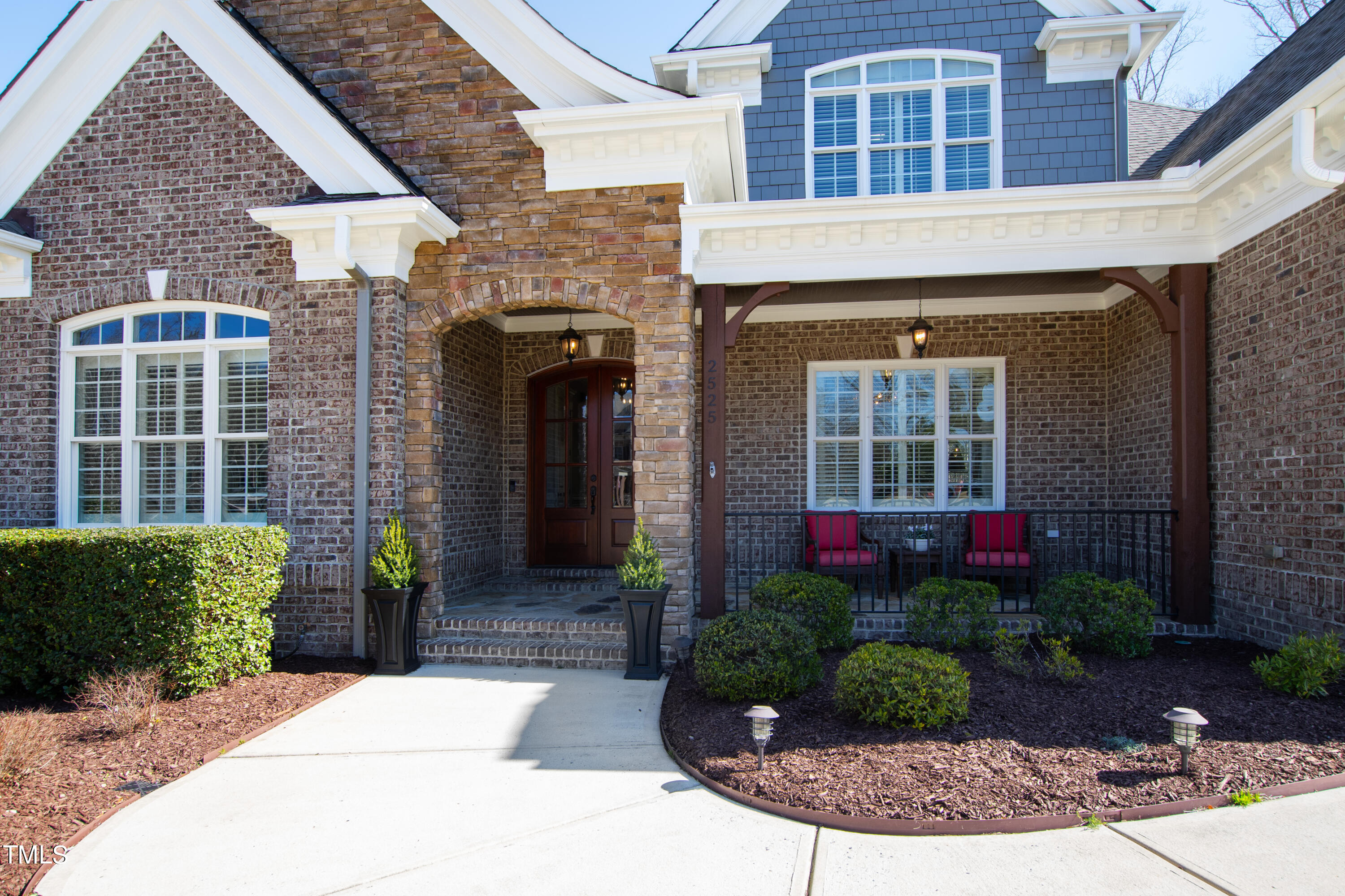 2525 Umbria Court