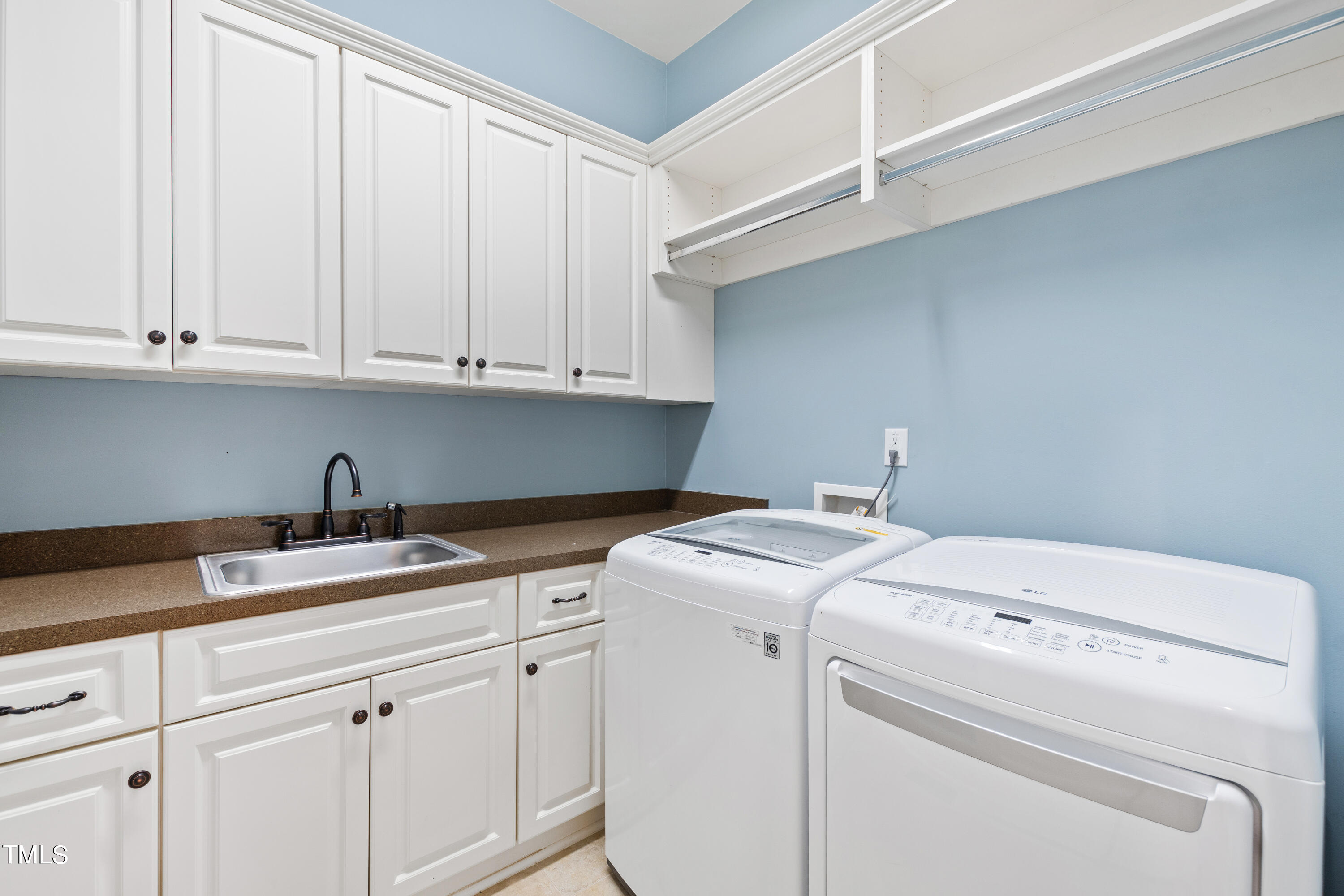 2525 Umbria Court
