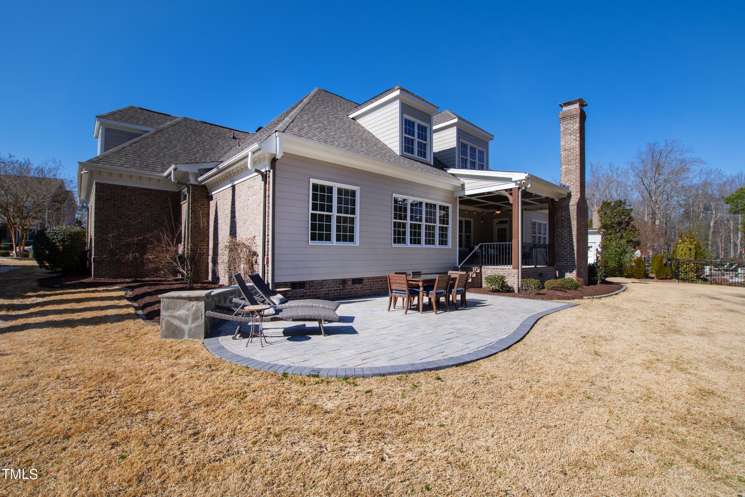2525 Umbria Court