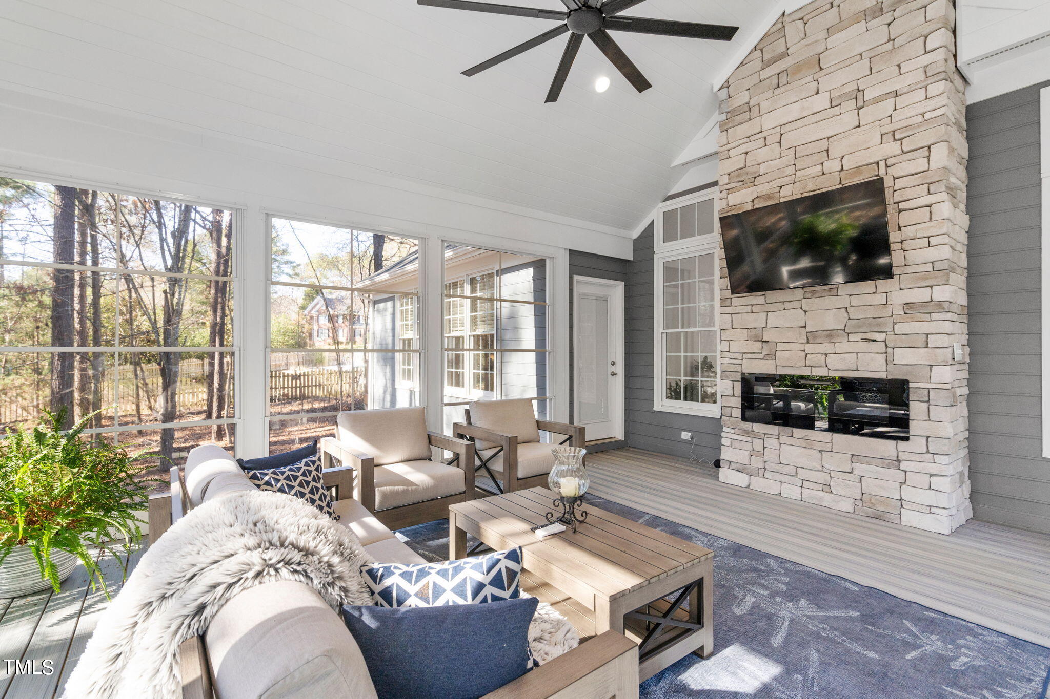 102 Meadowvale Circle