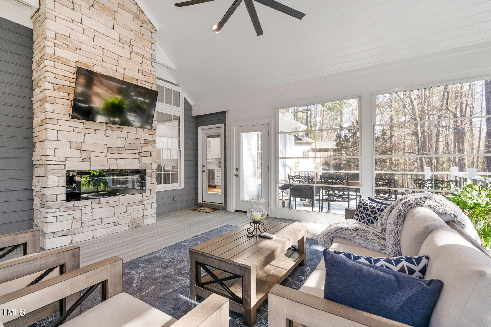 102 Meadowvale Circle