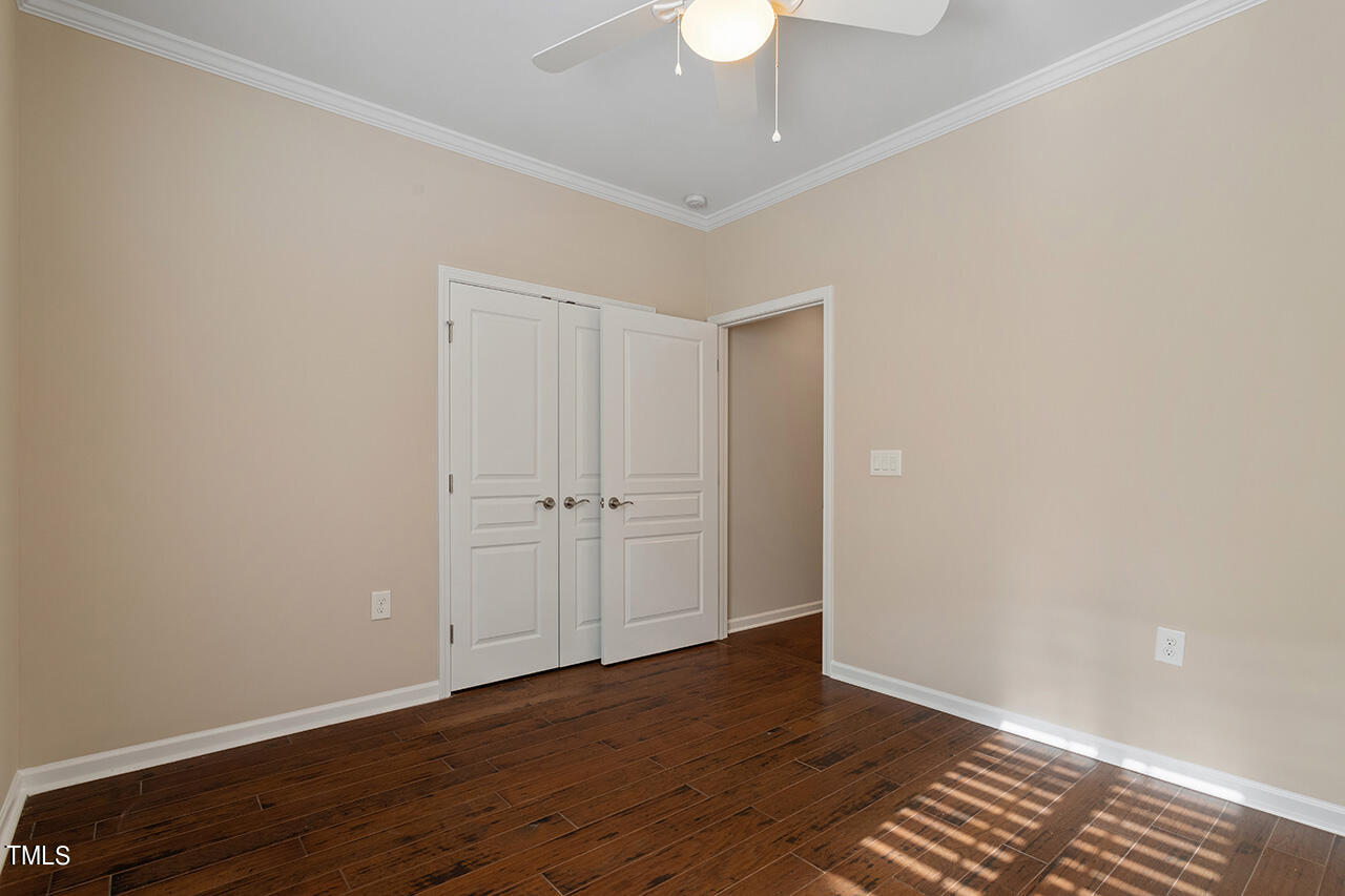 843 Blackfriars Loop
