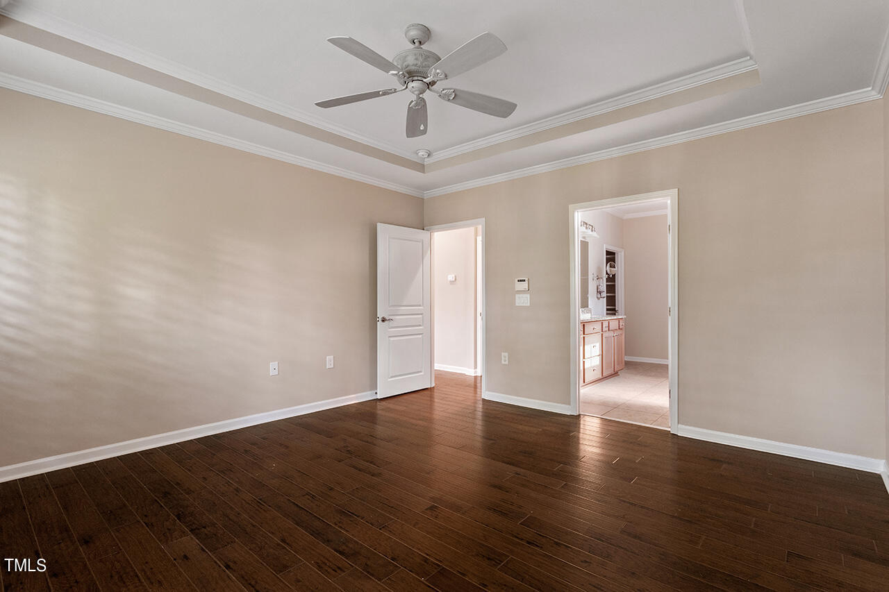 843 Blackfriars Loop