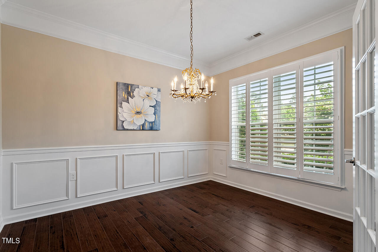 843 Blackfriars Loop