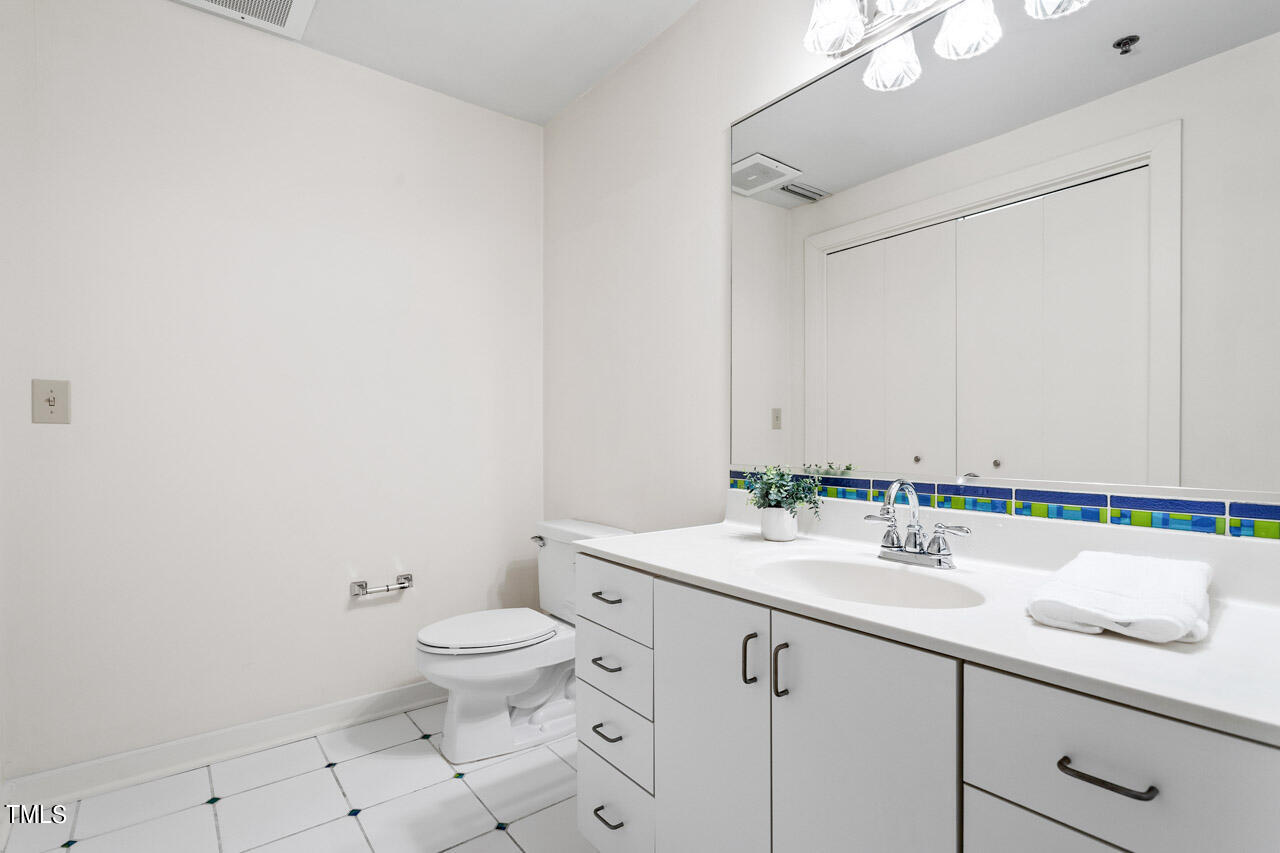 700 Market Street Unit 207