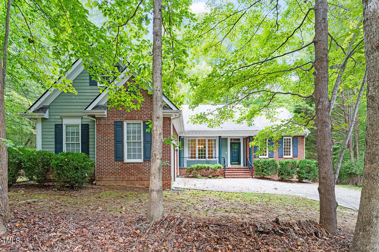 207 Stockbridge Place