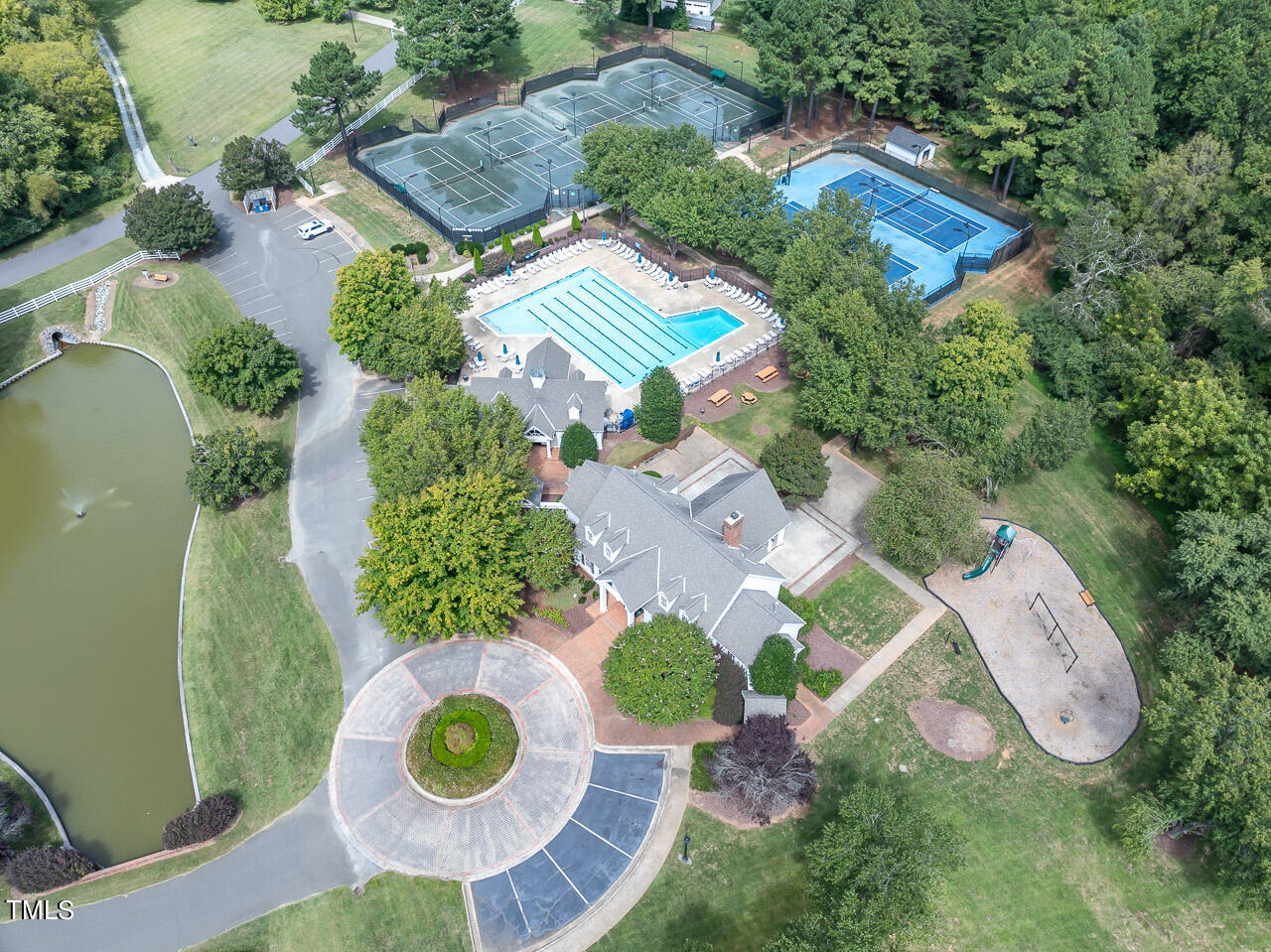 207 Stockbridge Place