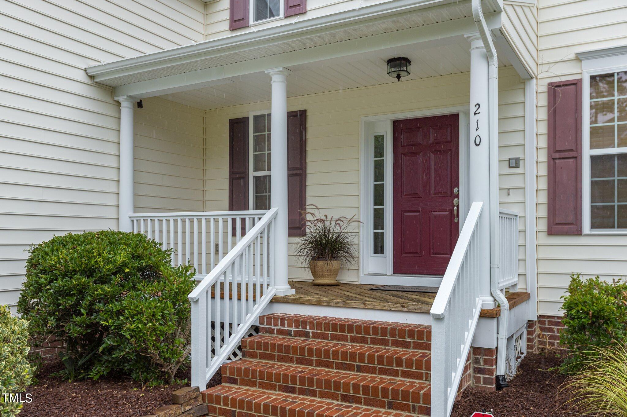 210 Rockywalk Court