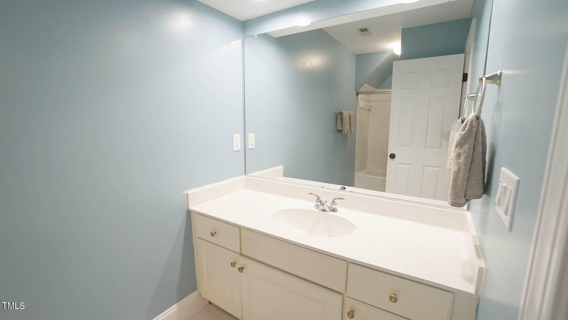 1017 Hidden Hills Drive