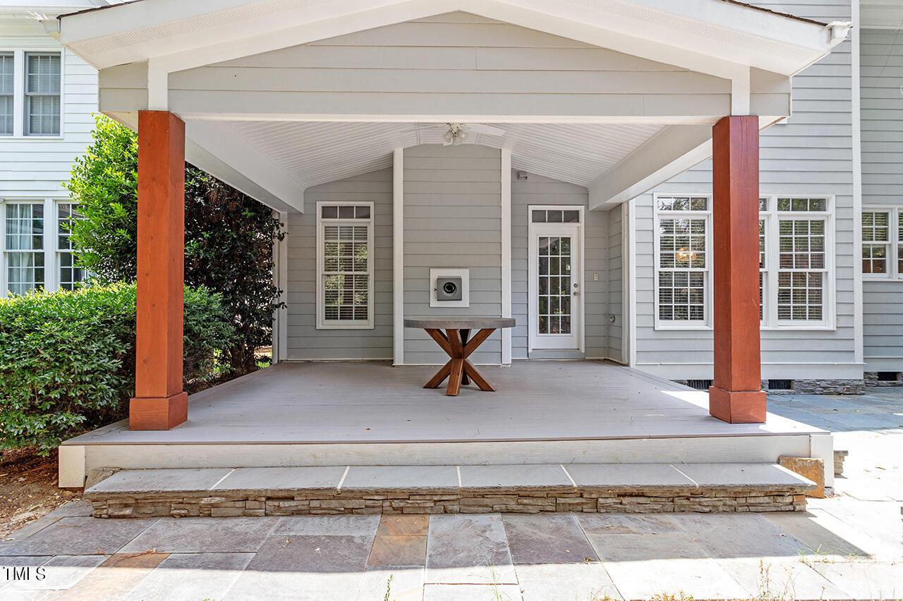 211 Candia Lane
