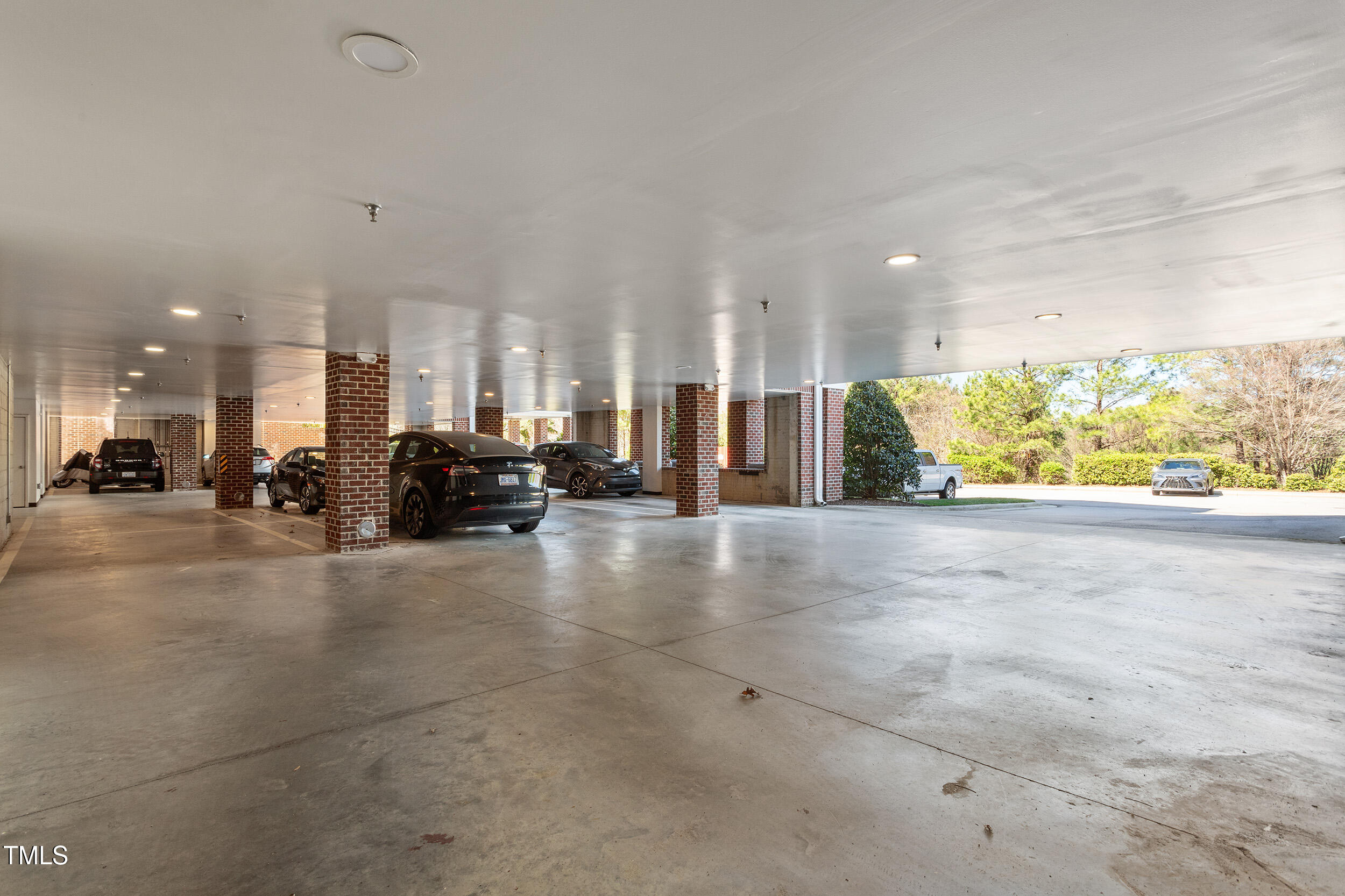714 Waterford Lake Drive
