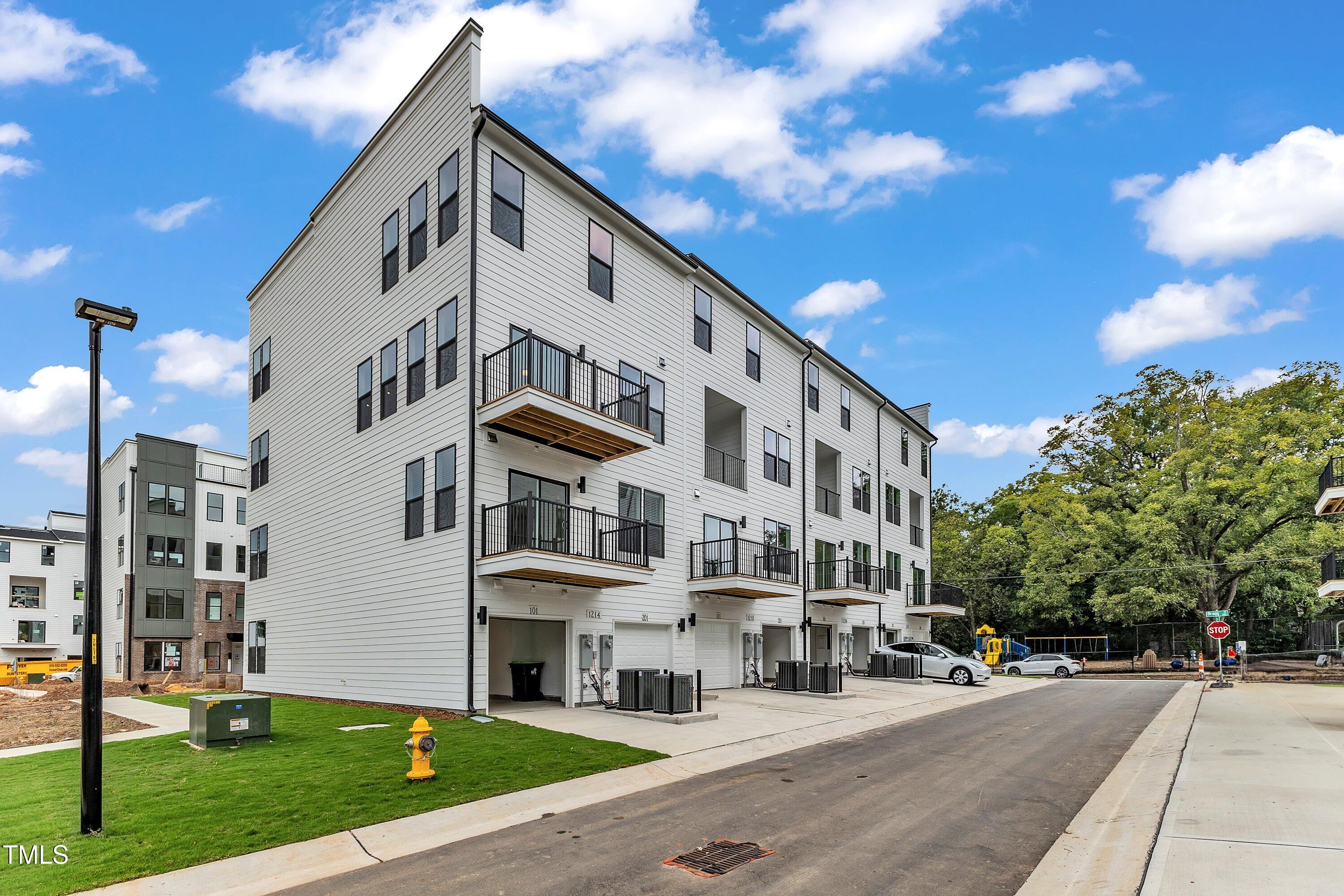 10549 Pleasant Branch Drive Unit 101