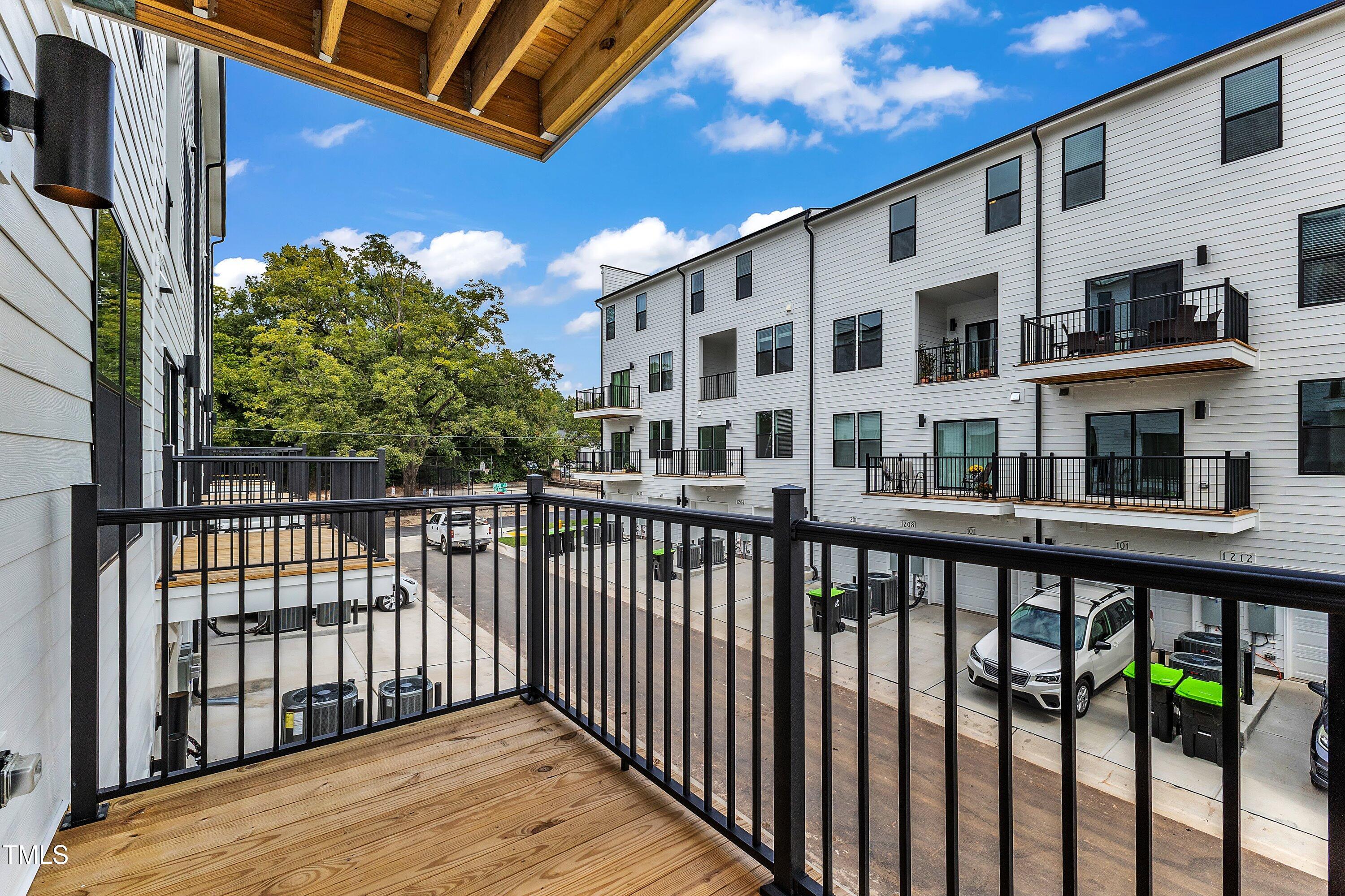 10549 Pleasant Branch Drive Unit 101