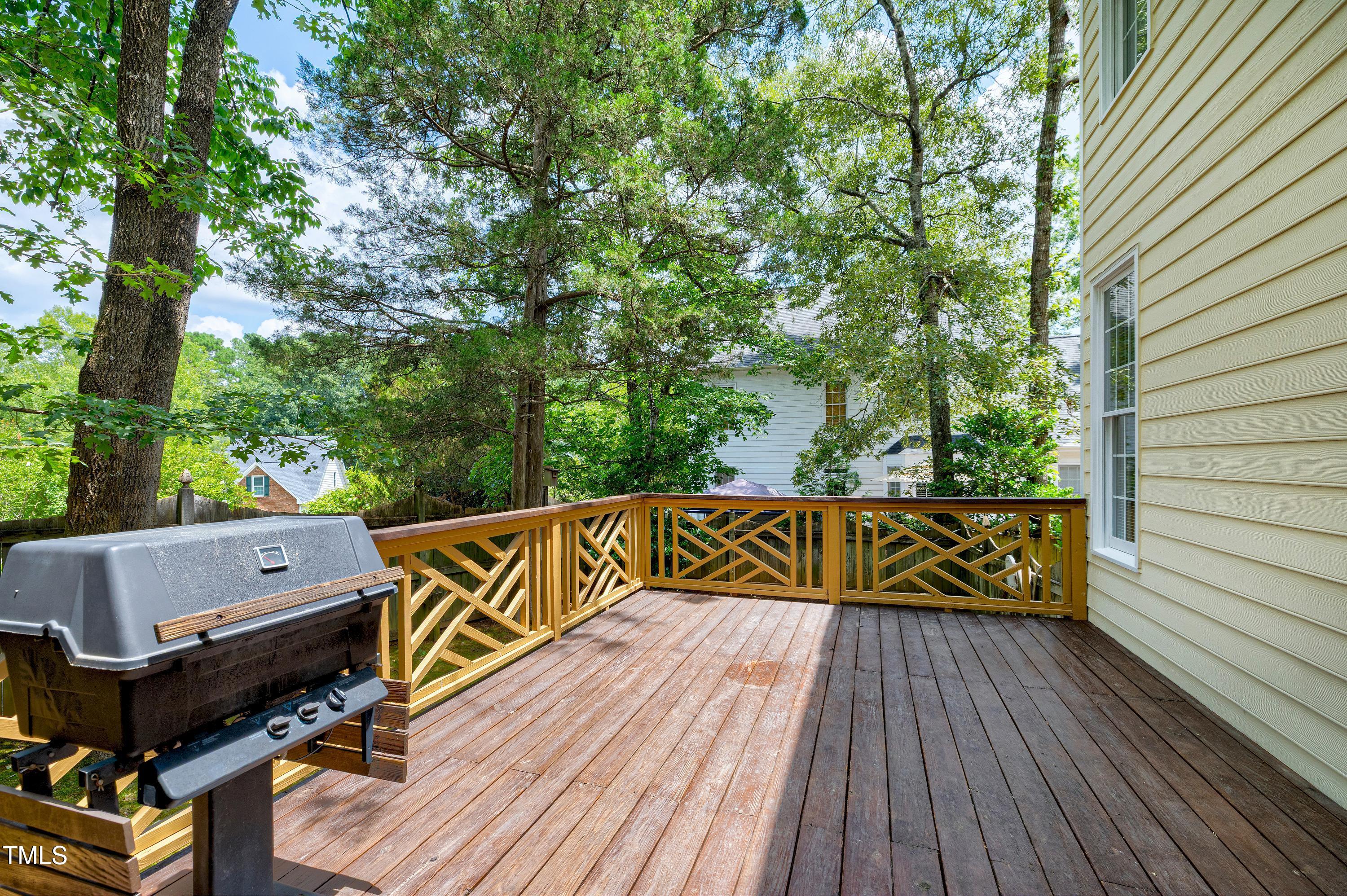 102 Whitlock Lane