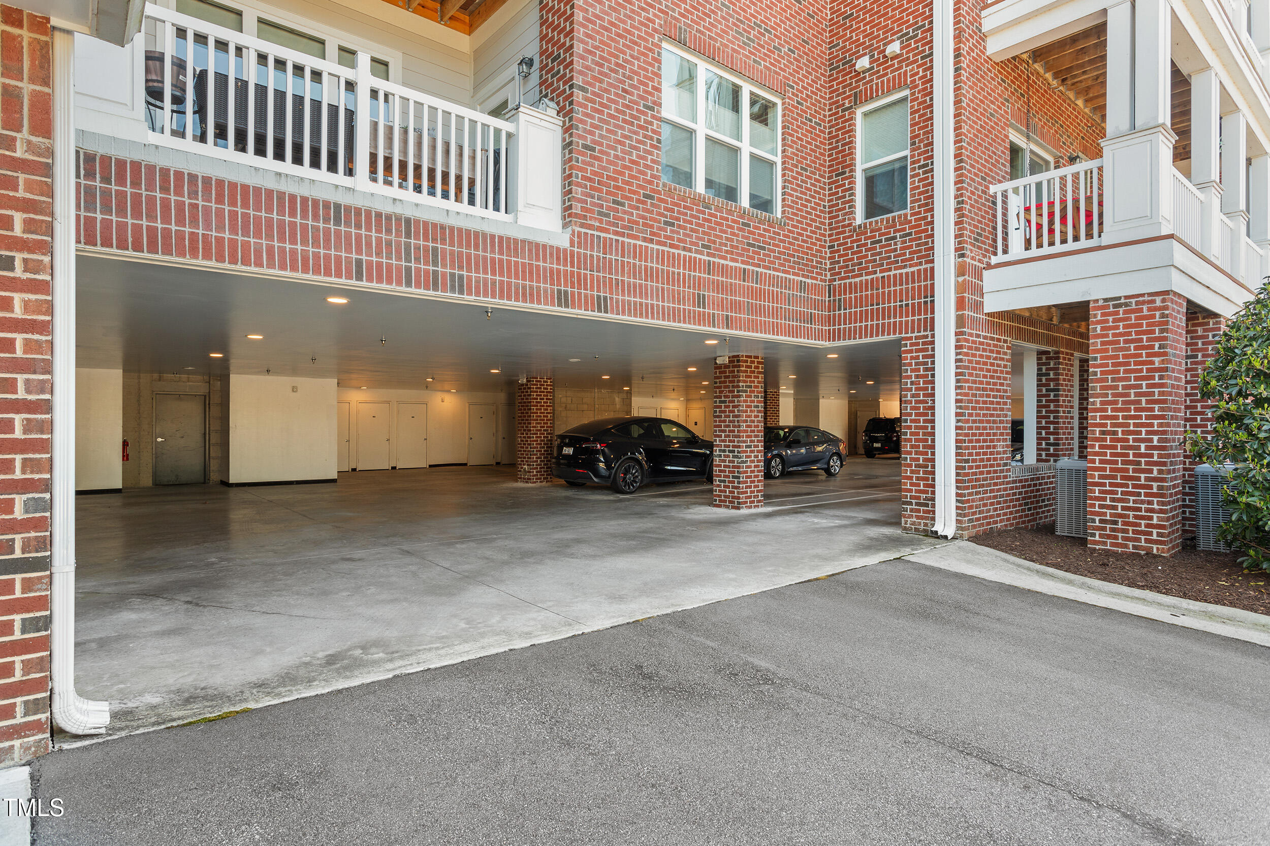 1202 Waterford Lake Drive