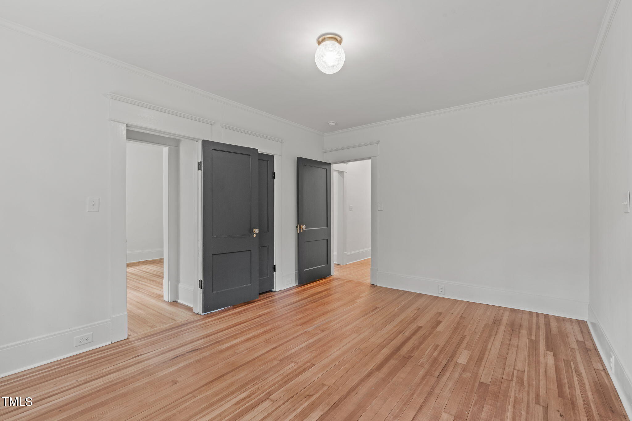 318 E Trinity Avenue