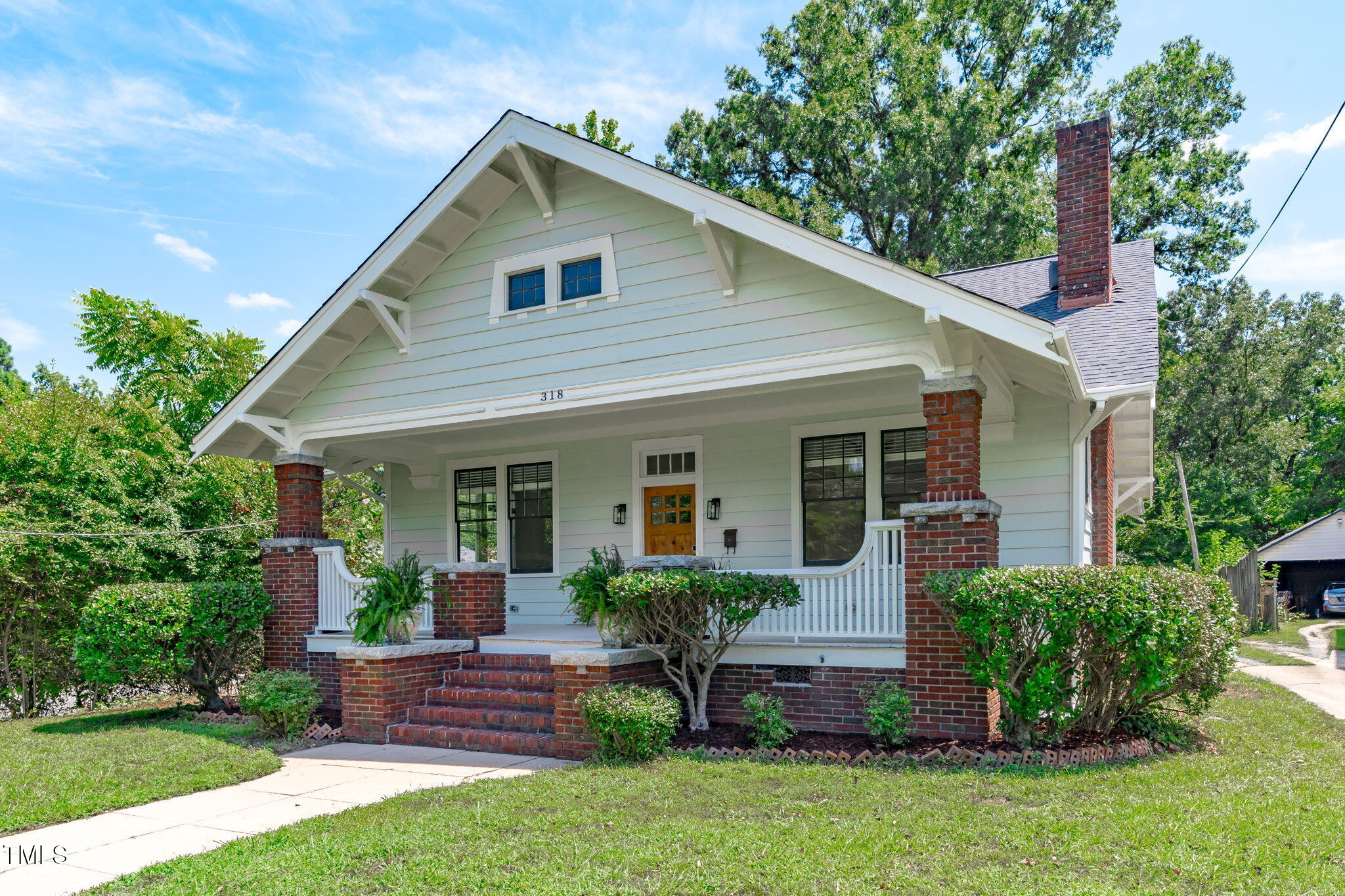 318 E Trinity Avenue