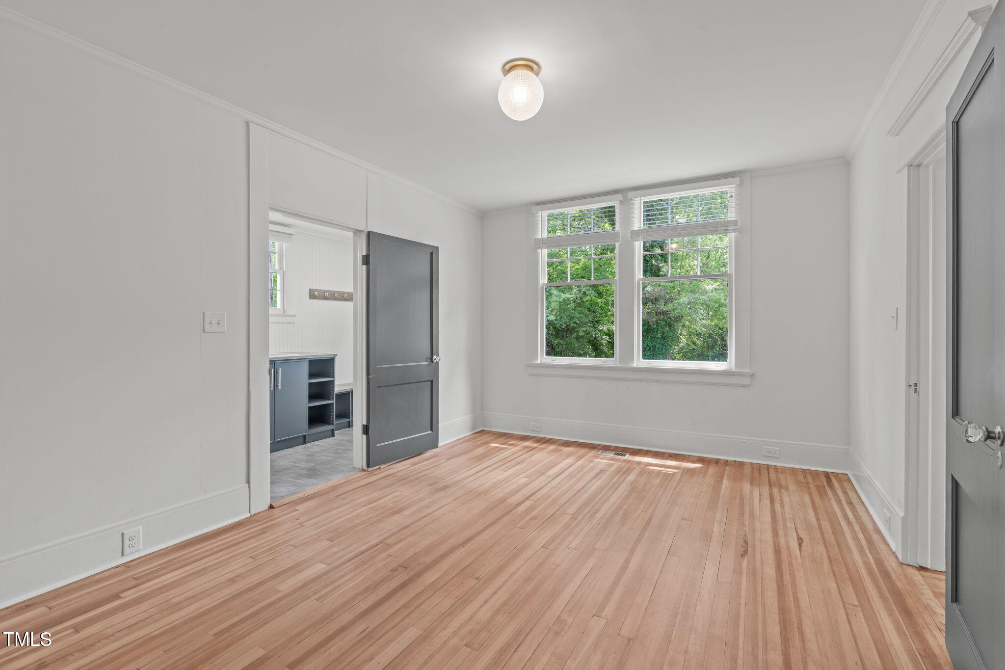 318 E Trinity Avenue