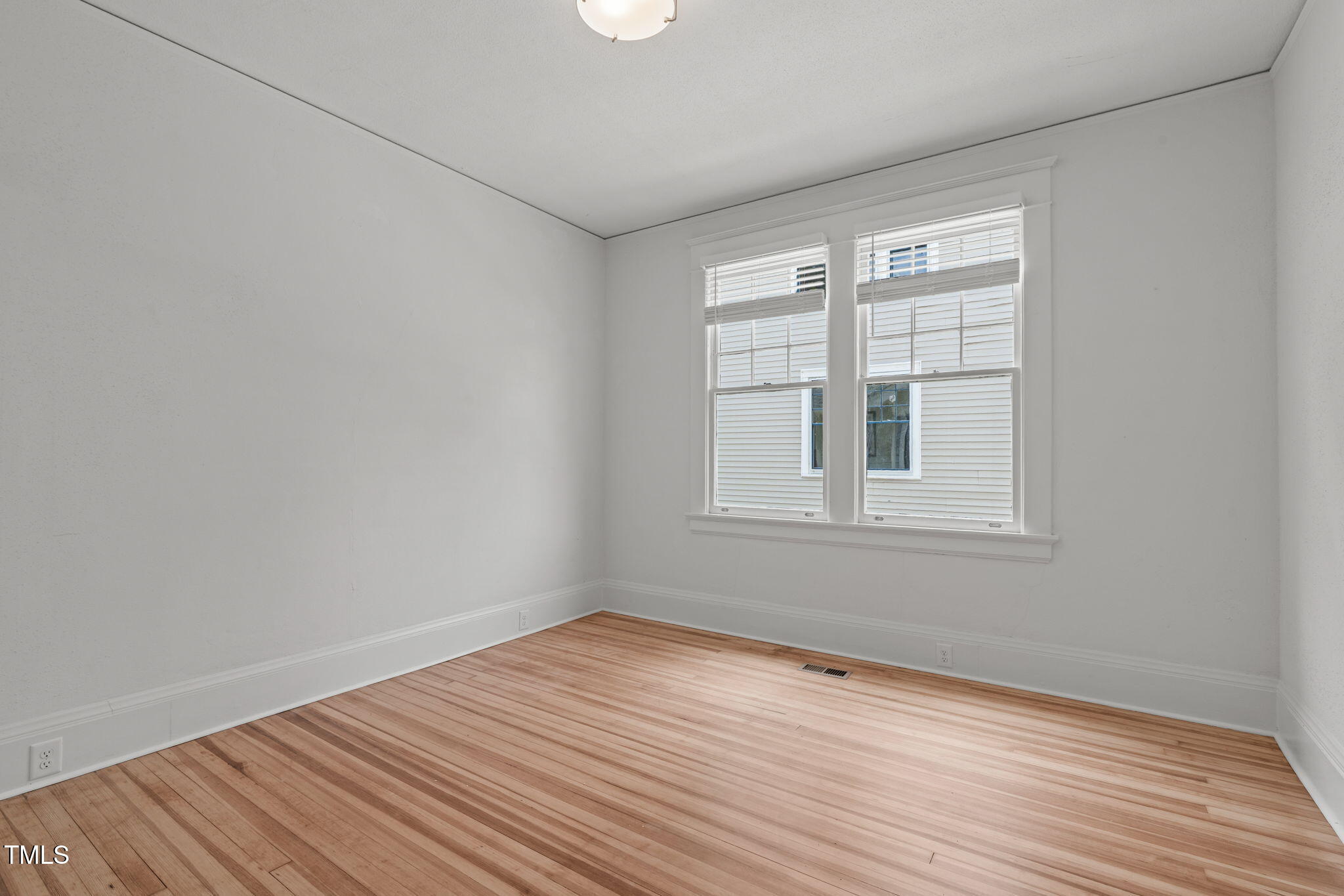 318 E Trinity Avenue
