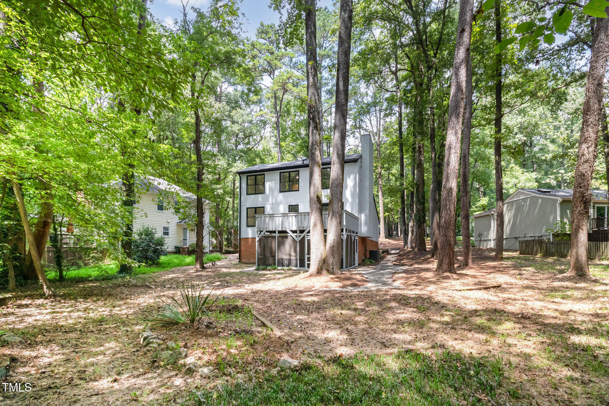 506 Lochness Lane Lane