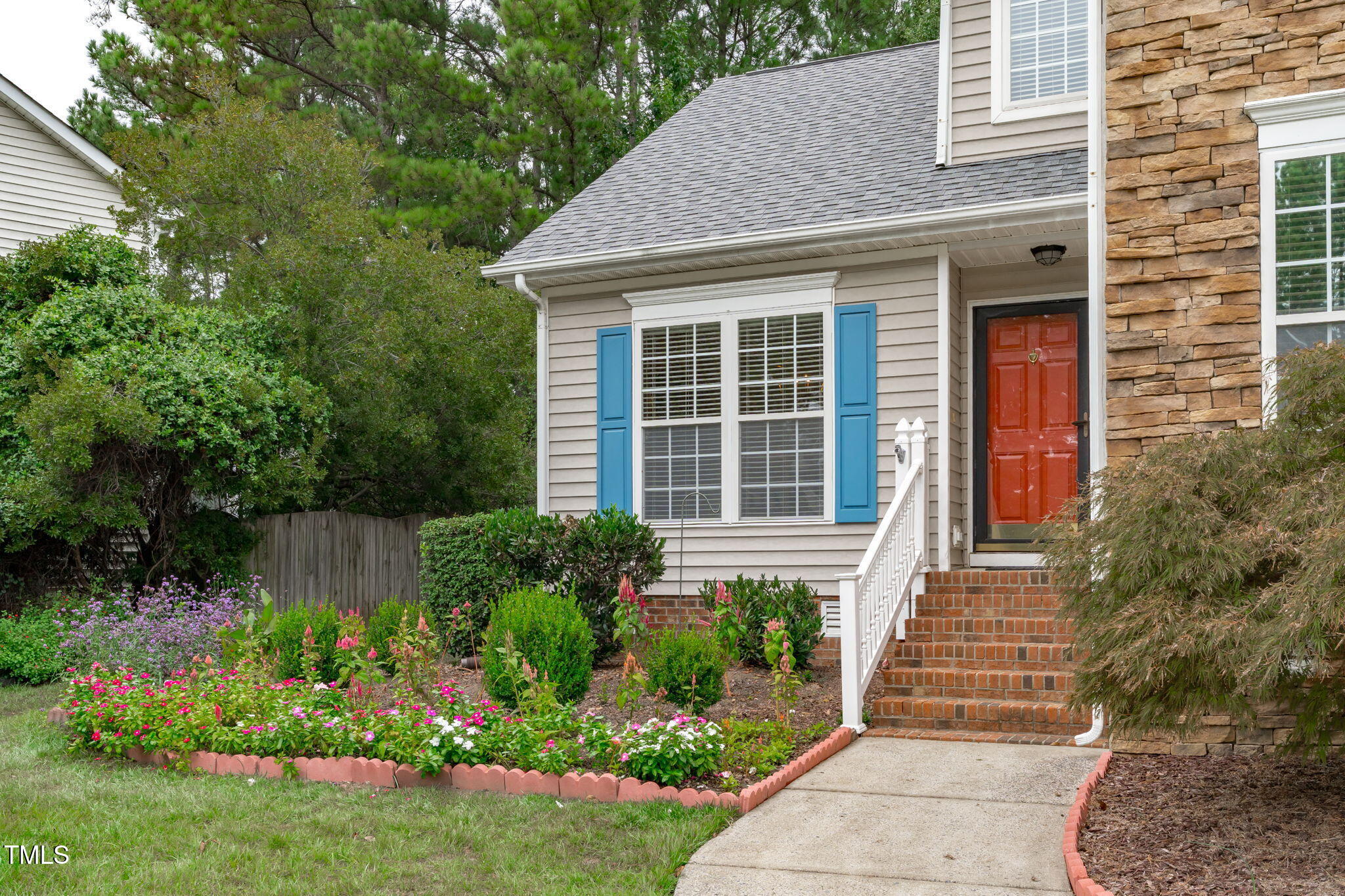 103 Trumbell Circle