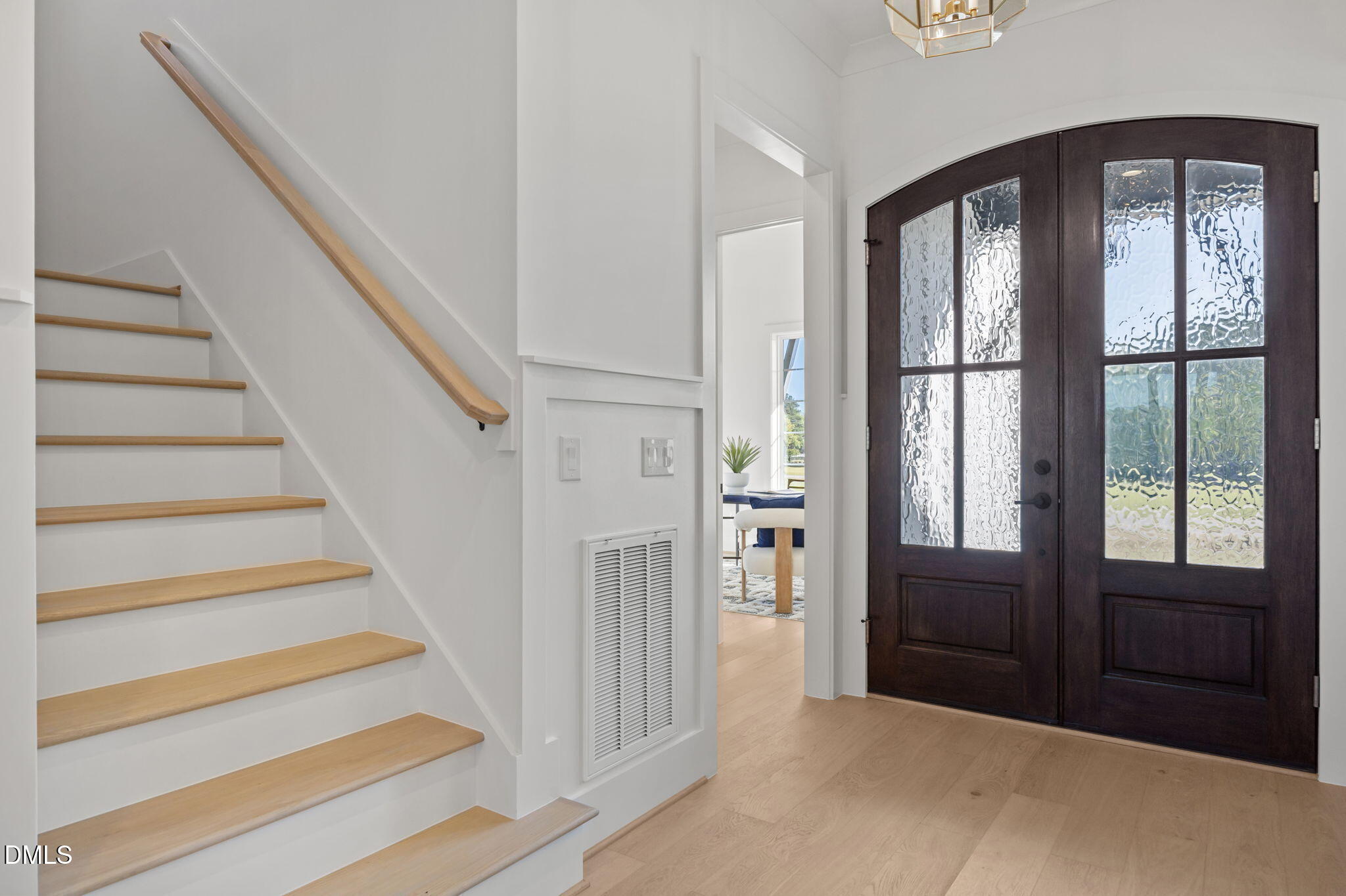 5816 Carriage Gate Drive