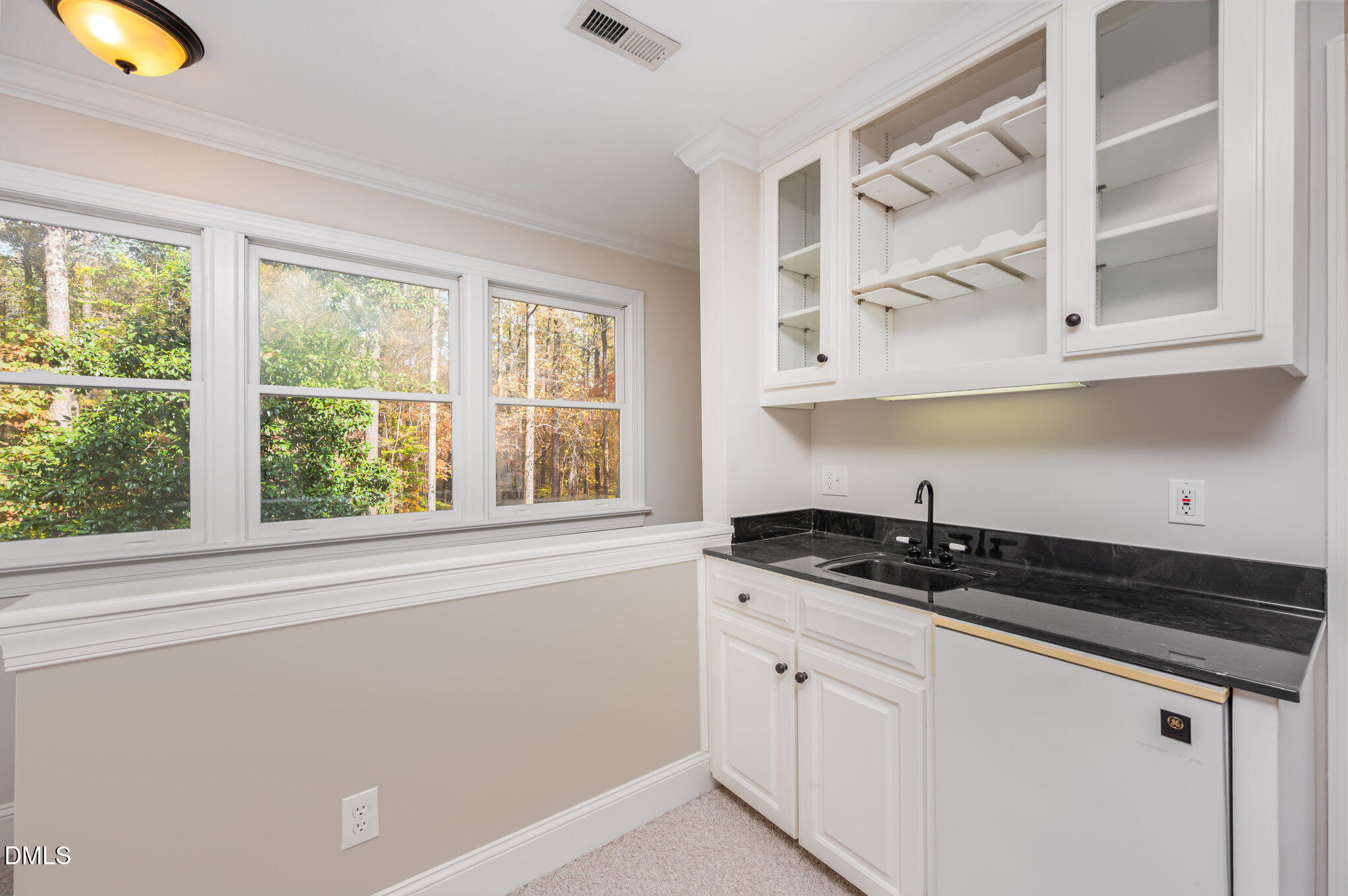 3717 Brackenridge Lane