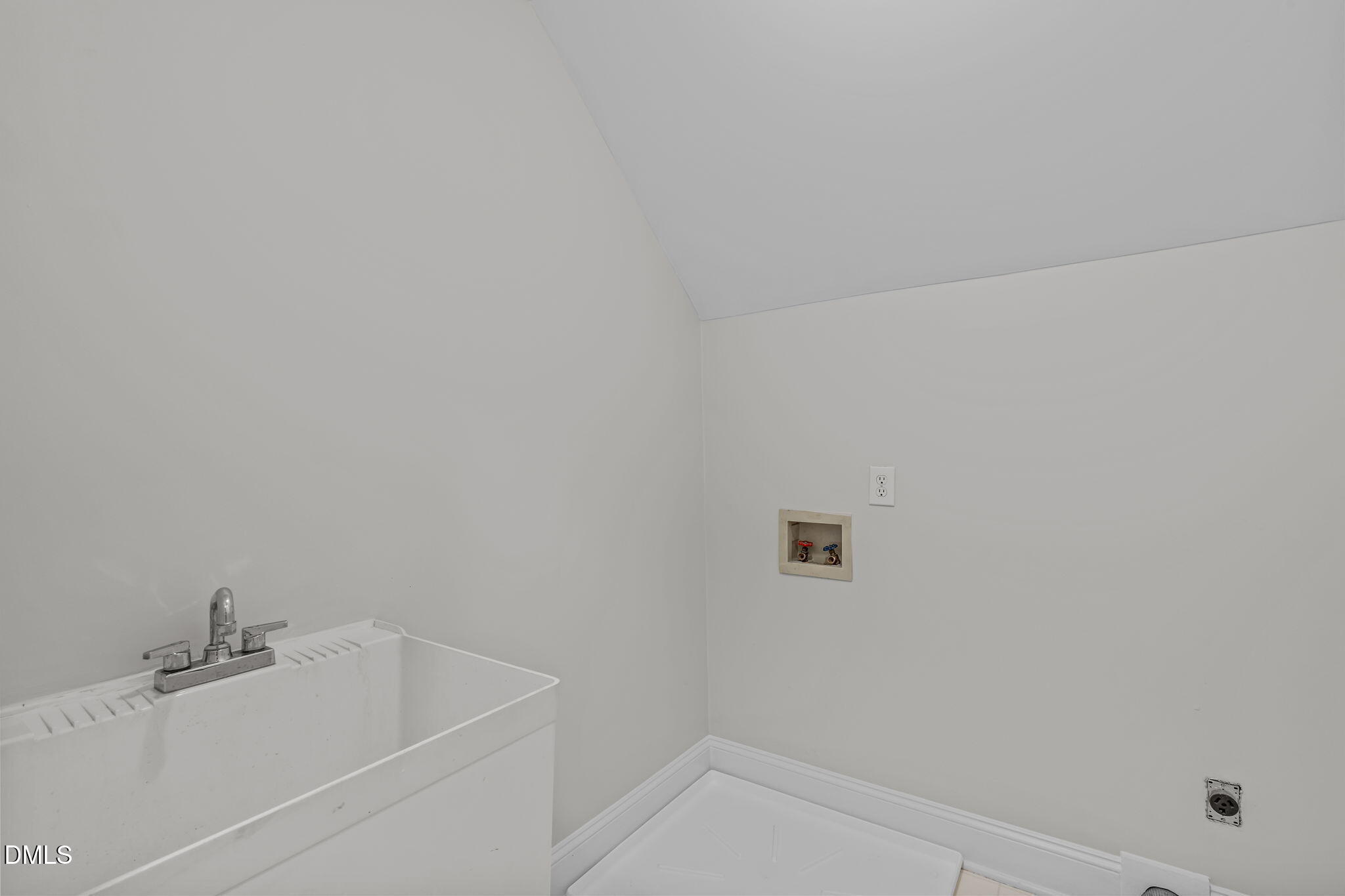 3717 Brackenridge Lane