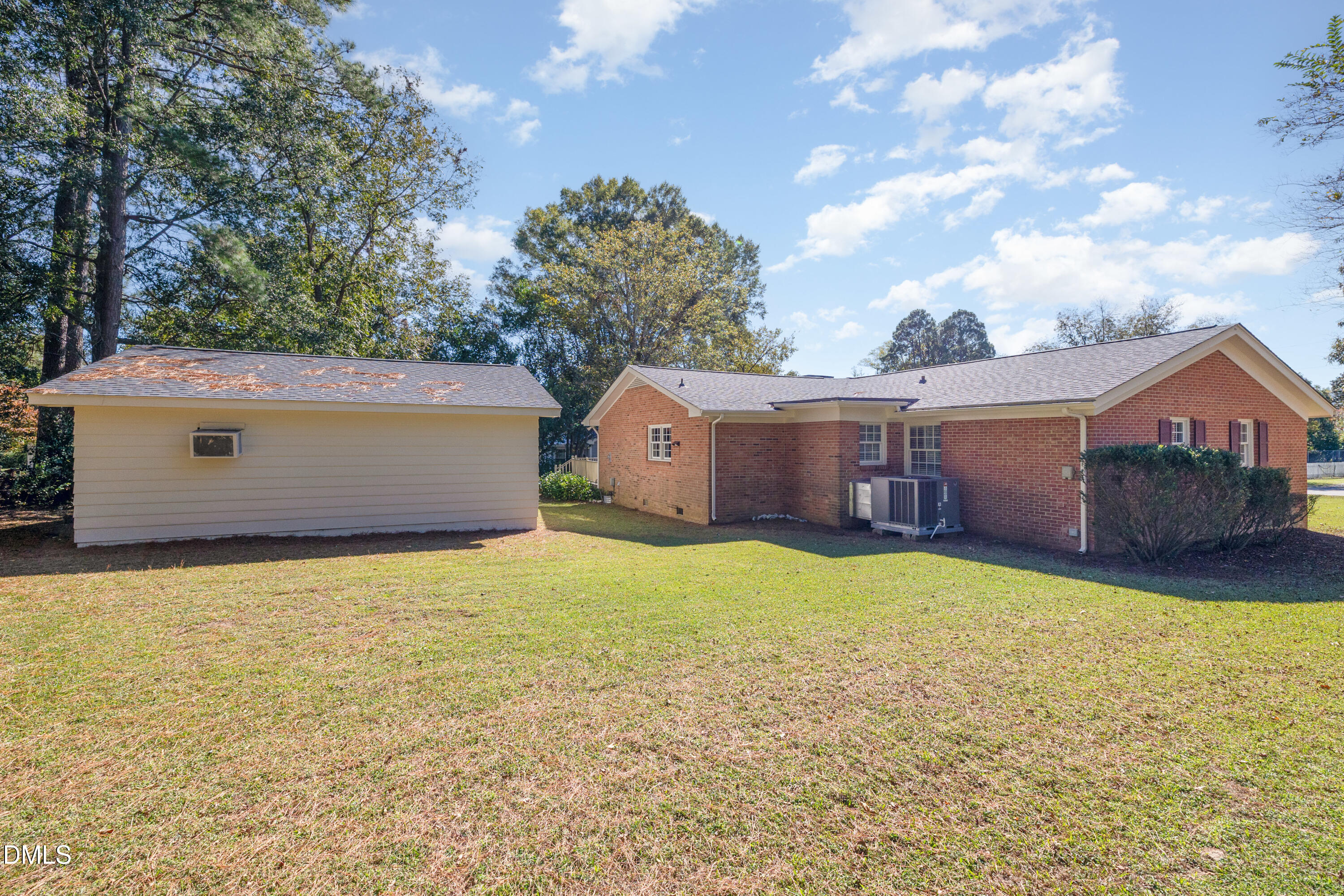 508 N Baker Street, Four Oaks