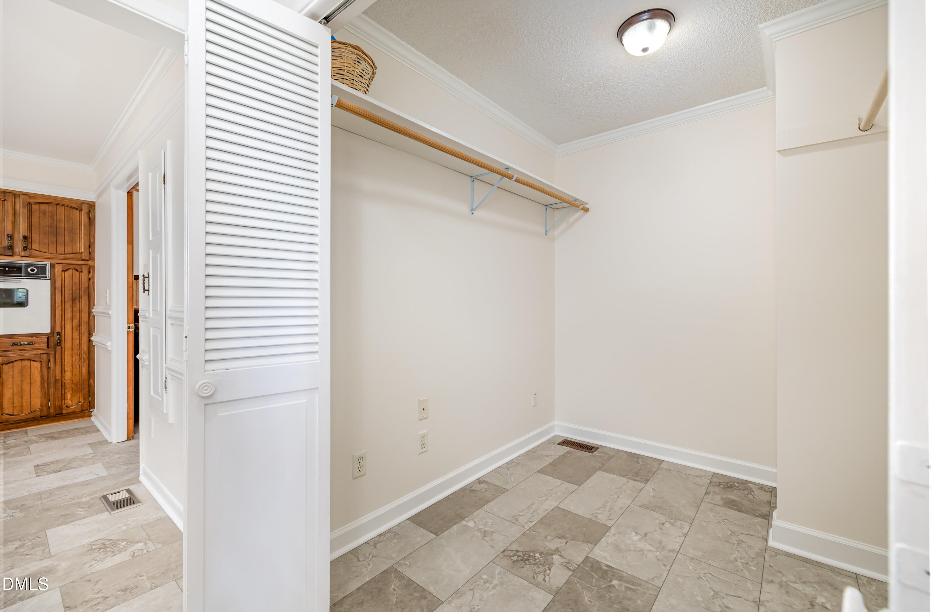 508 N Baker Street, Four Oaks