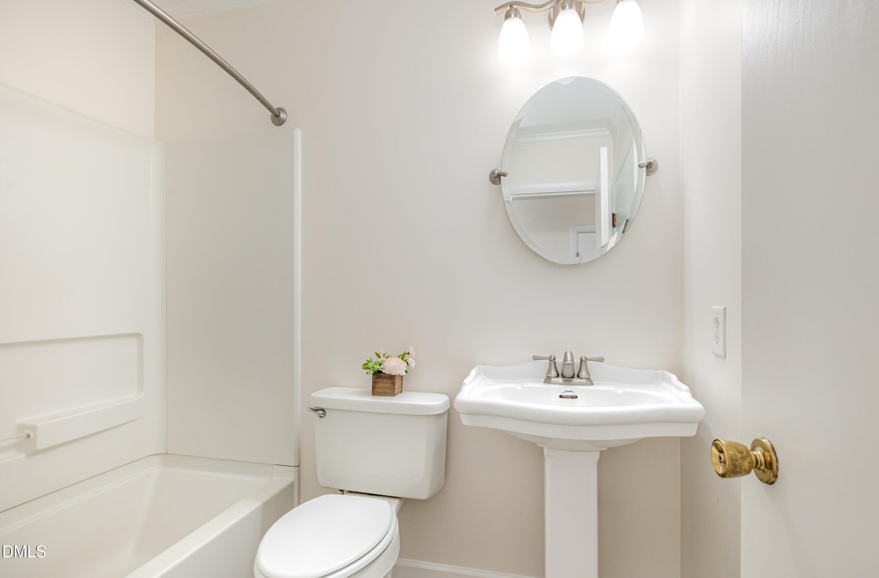 508 N Baker Street, Four Oaks