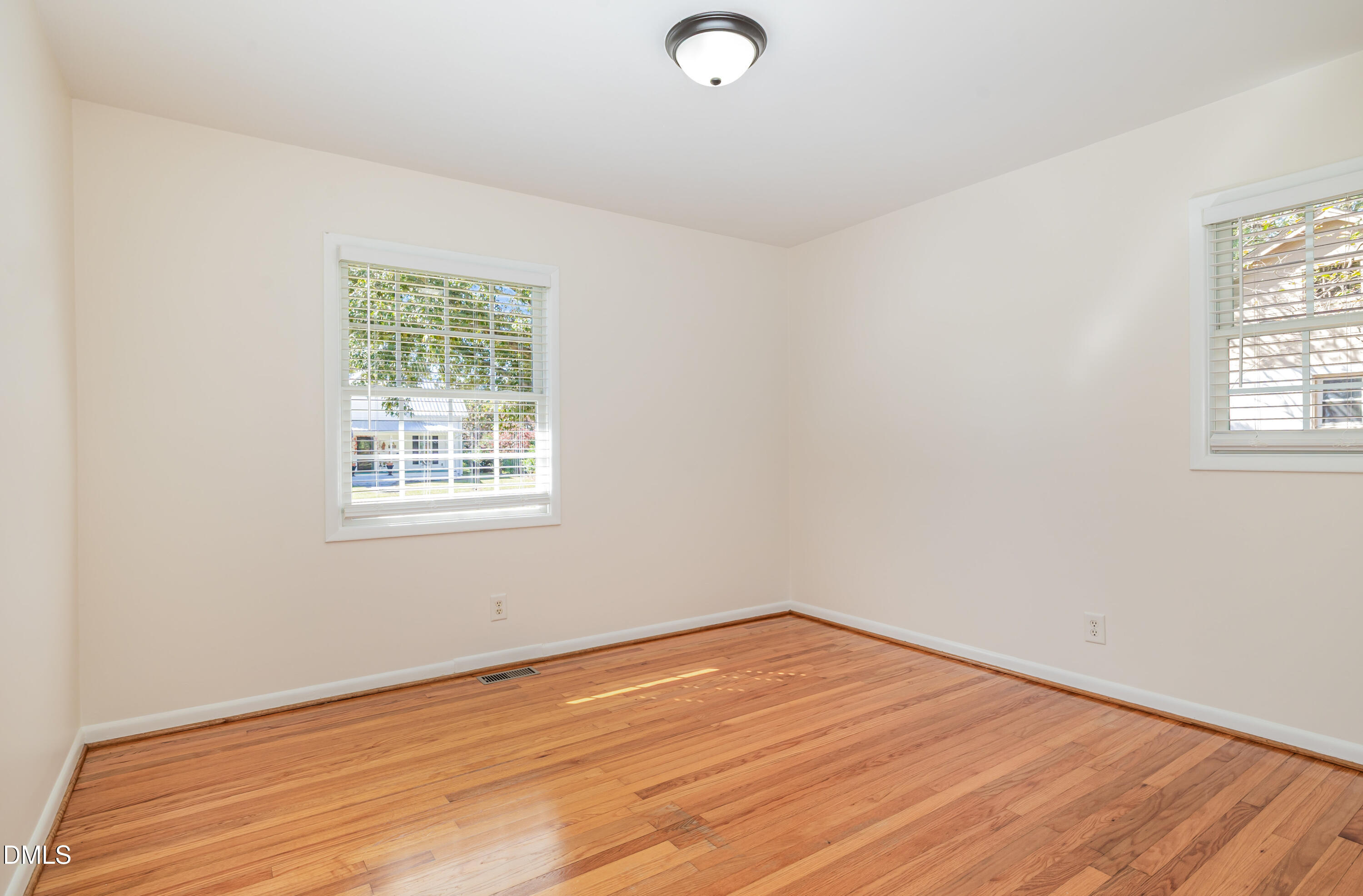 508 N Baker Street, Four Oaks